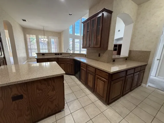 Single Family Residence For Sale in Dallas County , 1105 Marisa Lane, De Soto, Texas 75115, 4 Bedroom, 4 Bathroom, 3 Garage spaces, 4,434 Sqft, built in 2003, mls#21379722, Real Estate Agent in De Soto, Homes For Sale in Dallas county, Homes For Sale in De Soto, Realtor in De Soto Texas, Real Estate Brokerage Independent Realty Texas, Luminita Cordes Realtor