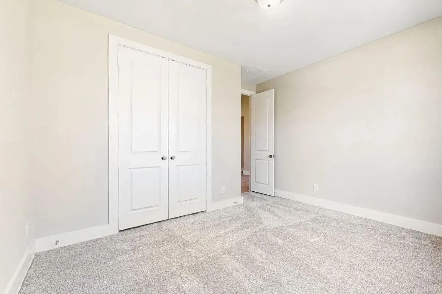 Single Family Residence For Rent in Kaufman County , 1432 Lawnview Drive, Forney, Texas 75126, 3 Bedroom, 2 Bathroom, 2 Garage spaces, 2,110 Sqft, built in 2022, mls#21379713, Real Estate Agent in Forney, Homes For Rent in Kaufman county, Homes For Rent in Forney, Realtor in Forney Texas, Real Estate Brokerage Independent Realty Texas, Luminita Cordes Realtor