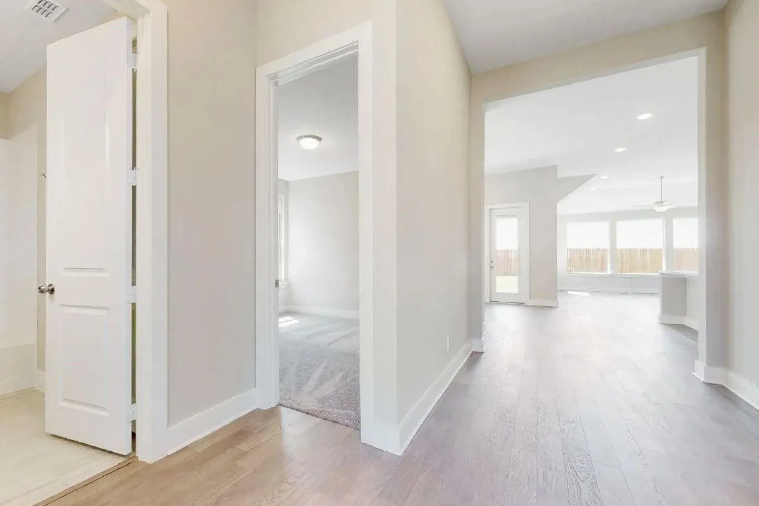 Single Family Residence For Rent in Kaufman County , 1432 Lawnview Drive, Forney, Texas 75126, 3 Bedroom, 2 Bathroom, 2 Garage spaces, 2,110 Sqft, built in 2022, mls#21379713, Real Estate Agent in Forney, Homes For Rent in Kaufman county, Homes For Rent in Forney, Realtor in Forney Texas, Real Estate Brokerage Independent Realty Texas, Luminita Cordes Realtor