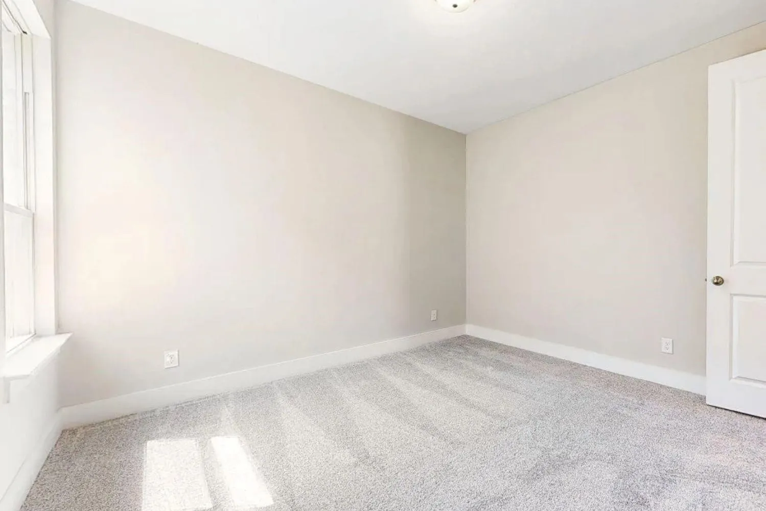 Single Family Residence For Rent in Kaufman County , 1432 Lawnview Drive, Forney, Texas 75126, 3 Bedroom, 2 Bathroom, 2 Garage spaces, 2,110 Sqft, built in 2022, mls#21379713, Real Estate Agent in Forney, Homes For Rent in Kaufman county, Homes For Rent in Forney, Realtor in Forney Texas, Real Estate Brokerage Independent Realty Texas, Luminita Cordes Realtor