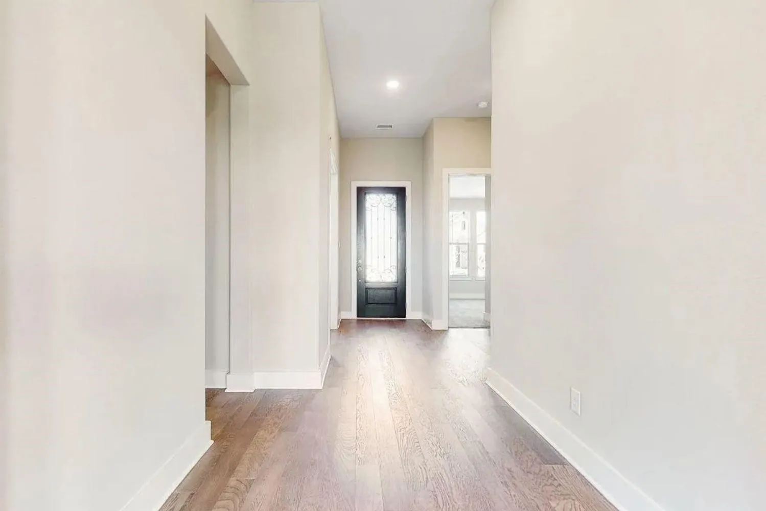 Single Family Residence For Rent in Kaufman County , 1432 Lawnview Drive, Forney, Texas 75126, 3 Bedroom, 2 Bathroom, 2 Garage spaces, 2,110 Sqft, built in 2022, mls#21379713, Real Estate Agent in Forney, Homes For Rent in Kaufman county, Homes For Rent in Forney, Realtor in Forney Texas, Real Estate Brokerage Independent Realty Texas, Luminita Cordes Realtor