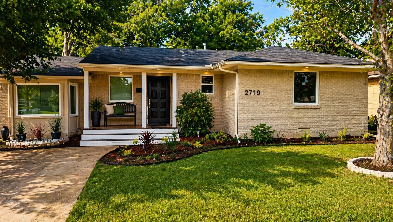 Single Family Residence For Sale in Dallas County , 2719 Oates Drive, Dallas, Texas 75228, 4 Bedroom, 2 Bathroom, Garage spaces, 1,410 Sqft, built in 1954, mls#21379731, Real Estate Agent in Dallas, Homes For Sale in Dallas county, Homes For Sale in Dallas, Realtor in Dallas Texas, Real Estate Brokerage Independent Realty Texas, Luminita Cordes Realtor