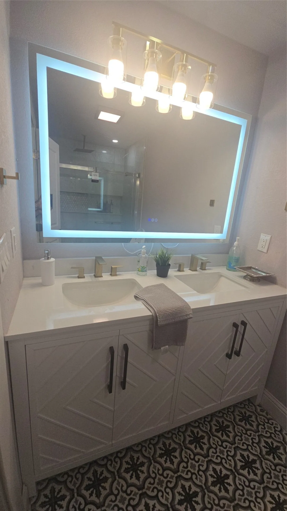 Single Family Residence For Sale in Dallas County , 2719 Oates Drive, Dallas, Texas 75228, 4 Bedroom, 2 Bathroom, Garage spaces, 1,410 Sqft, built in 1954, mls#21379731, Real Estate Agent in Dallas, Homes For Sale in Dallas county, Homes For Sale in Dallas, Realtor in Dallas Texas, Real Estate Brokerage Independent Realty Texas, Luminita Cordes Realtor