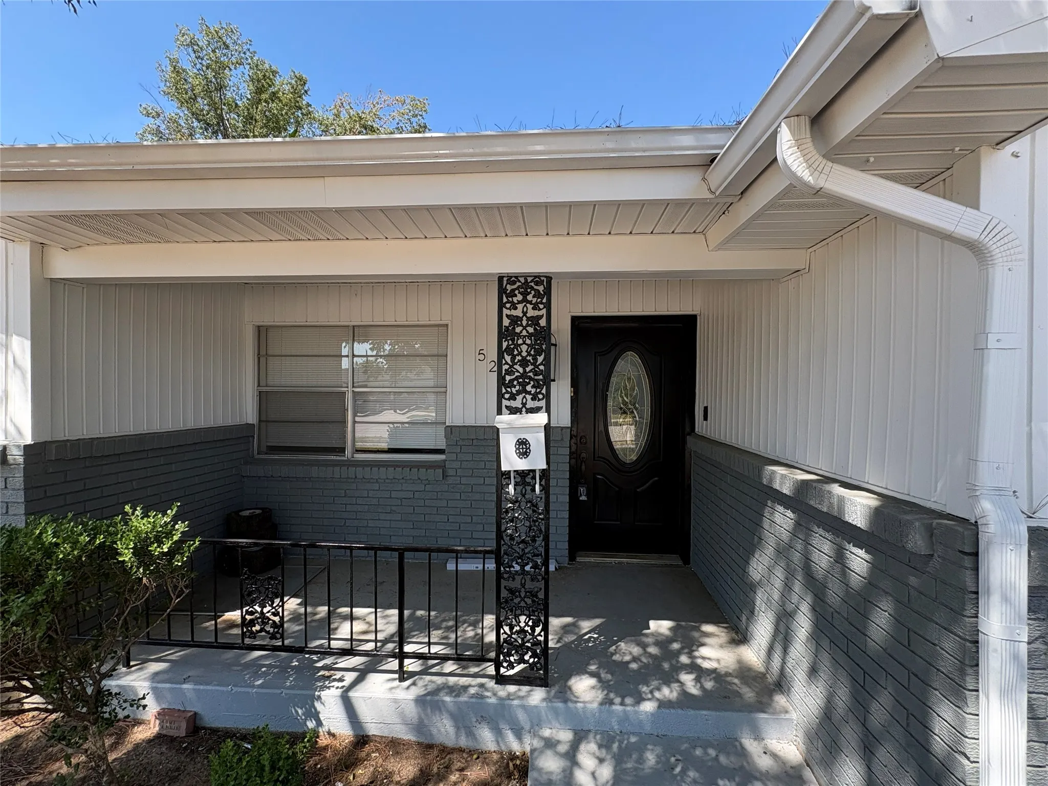 Single Family Residence For Rent in Tarrant County , 5213 Colorado Boulevard, North Richland Hills, Texas 76180, 5 Bedroom, 3 Bathroom, Garage spaces, 2,676 Sqft, built in 1959, mls#21379735, Real Estate Agent in North Richland Hills, Homes For Rent in Tarrant county, Homes For Rent in North Richland Hills, Realtor in North Richland Hills Texas, Real Estate Brokerage Independent Realty Texas, Luminita Cordes Realtor