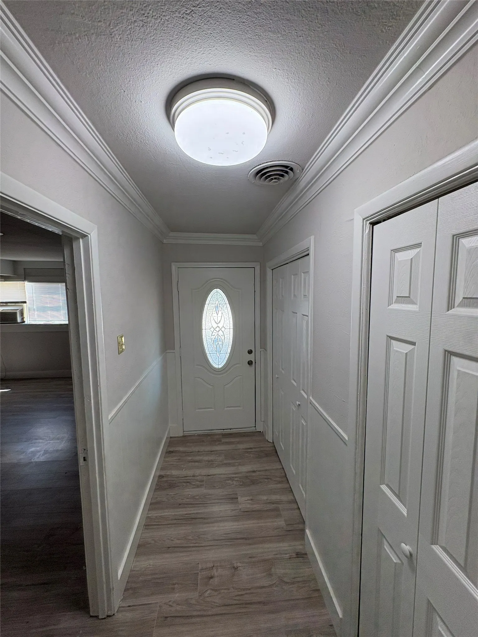 Single Family Residence For Rent in Tarrant County , 5213 Colorado Boulevard, North Richland Hills, Texas 76180, 5 Bedroom, 3 Bathroom, Garage spaces, 2,676 Sqft, built in 1959, mls#21379735, Real Estate Agent in North Richland Hills, Homes For Rent in Tarrant county, Homes For Rent in North Richland Hills, Realtor in North Richland Hills Texas, Real Estate Brokerage Independent Realty Texas, Luminita Cordes Realtor