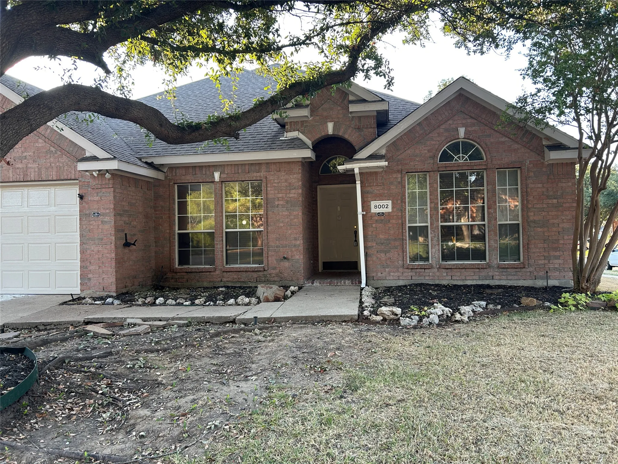 Single Family Residence For Rent in Dallas County , 8002 Killarney Lane, Rowlett, Texas 75089, 4 Bedroom, 2 Bathroom, 2 Garage spaces, 2,464 Sqft, built in 2000, mls#21379725, Real Estate Agent in Rowlett, Homes For Rent in Dallas county, Homes For Rent in Rowlett, Realtor in Rowlett Texas, Real Estate Brokerage Independent Realty Texas, Luminita Cordes Realtor