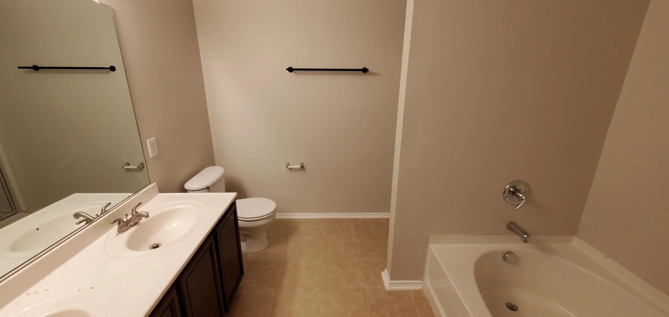 Single Family Residence For Rent in Denton County , 1425 Whitewater, Little Elm, Texas 75068, 4 Bedroom, 3 Bathroom, 2 Garage spaces, 2,428 Sqft, built in 2006, mls#21379739, Real Estate Agent in Little Elm, Homes For Rent in Denton county, Homes For Rent in Little Elm, Realtor in Little Elm Texas, Real Estate Brokerage Independent Realty Texas, Luminita Cordes Realtor