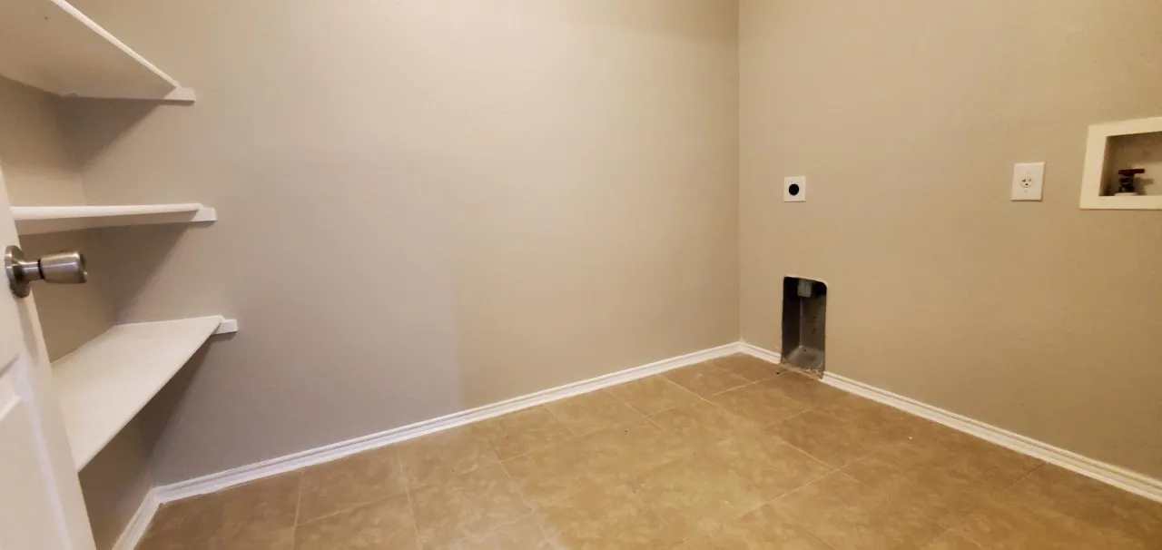 Single Family Residence For Rent in Denton County , 1425 Whitewater, Little Elm, Texas 75068, 4 Bedroom, 3 Bathroom, 2 Garage spaces, 2,428 Sqft, built in 2006, mls#21379739, Real Estate Agent in Little Elm, Homes For Rent in Denton county, Homes For Rent in Little Elm, Realtor in Little Elm Texas, Real Estate Brokerage Independent Realty Texas, Luminita Cordes Realtor