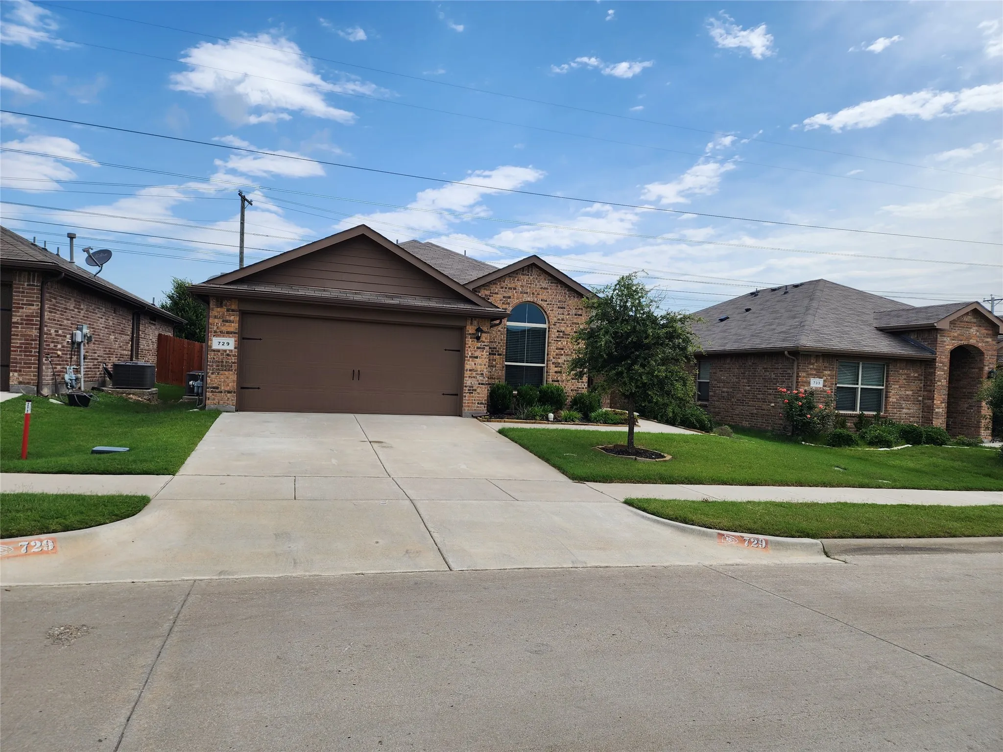 Single Family Residence For Rent in Tarrant County , 729 Watson Way, Crowley, Texas 76036, 4 Bedroom, 2 Bathroom, 2 Garage spaces, 1,822 Sqft, built in 2018, mls#21379740, Real Estate Agent in Crowley, Homes For Rent in Tarrant county, Homes For Rent in Crowley, Realtor in Crowley Texas, Real Estate Brokerage Independent Realty Texas, Luminita Cordes Realtor