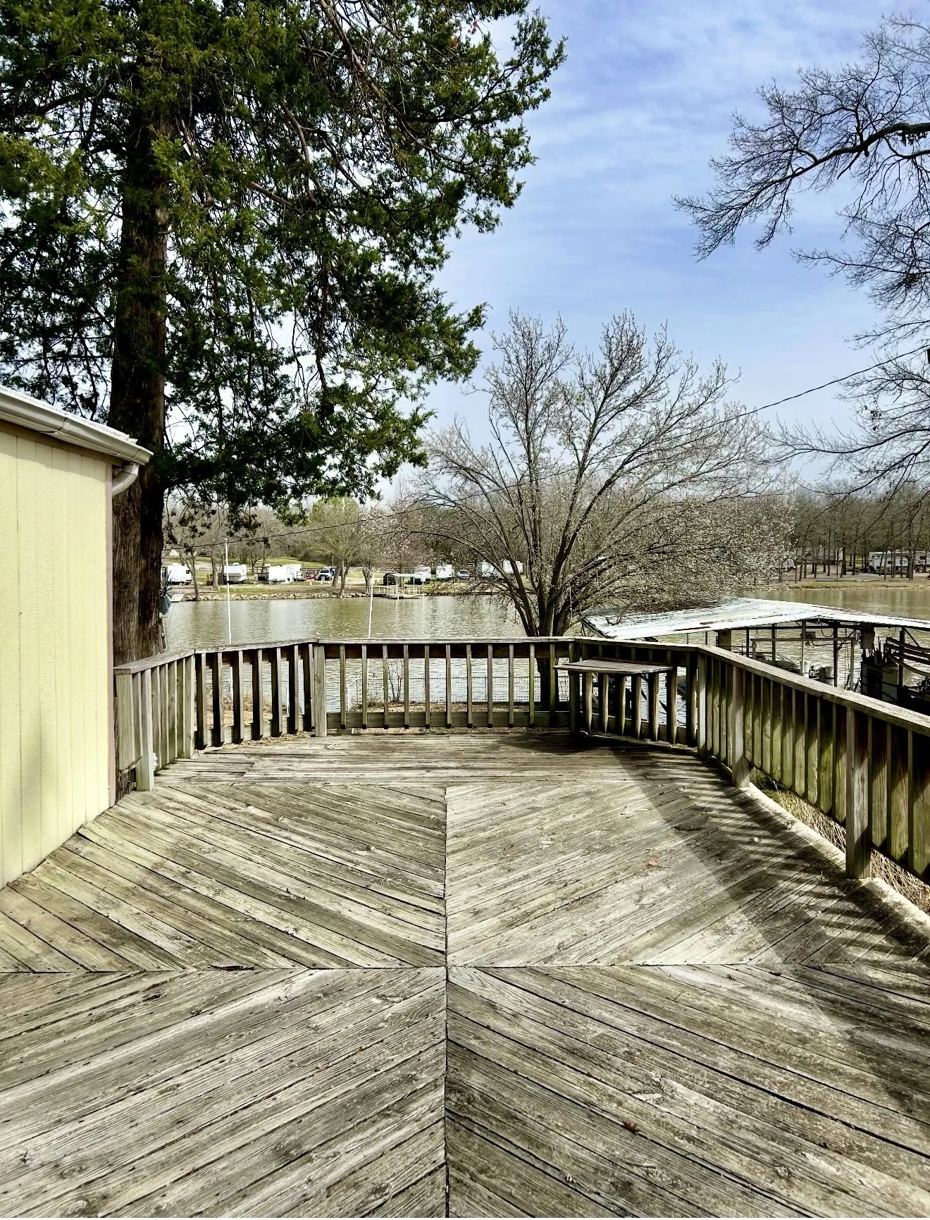 Mobile Home For Rent in Hunt County , 10481 Private Road 3709 11, Wills Point, Texas 75169, 2 Bedroom, 2 Bathroom, Garage spaces, 930 Sqft, built in 2003, mls#21379743, Real Estate Agent in Wills Point, Homes For Rent in Hunt county, Homes For Rent in Wills Point, Realtor in Wills Point Texas, Real Estate Brokerage Independent Realty Texas, Luminita Cordes Realtor