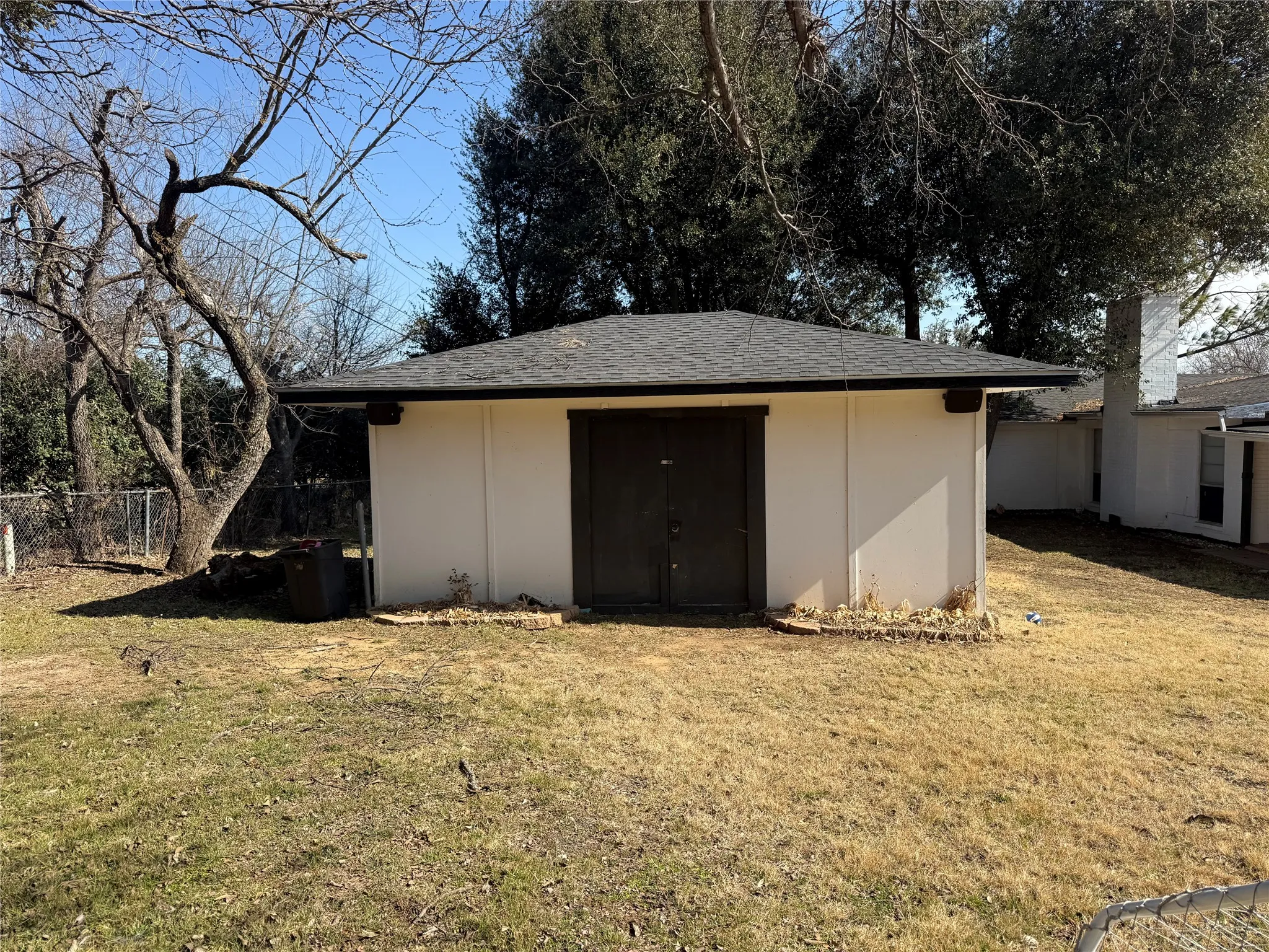 Single Family Residence For Sale in Palo Pinto County , 2817 NE 11th Street, Mineral Wells, Texas 76067, 3 Bedroom, 2 Bathroom, 2 Garage spaces, 2,056 Sqft, built in 1974, mls#21379754, Real Estate Agent in Mineral Wells, Homes For Sale in Palo Pinto county, Homes For Sale in Mineral Wells, Realtor in Mineral Wells Texas, Real Estate Brokerage Independent Realty Texas, Luminita Cordes Realtor