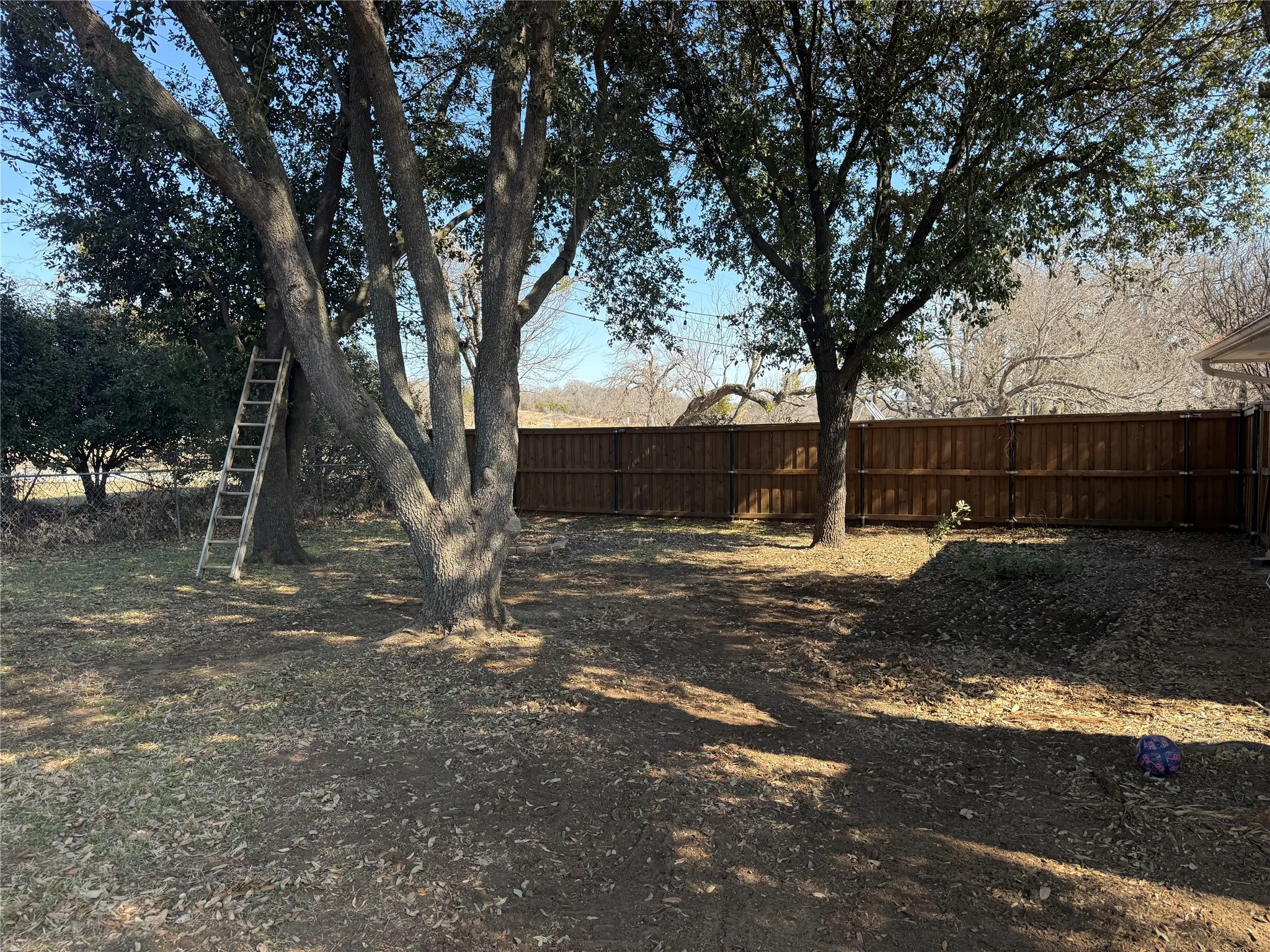 Single Family Residence For Sale in Palo Pinto County , 2817 NE 11th Street, Mineral Wells, Texas 76067, 3 Bedroom, 2 Bathroom, 2 Garage spaces, 2,056 Sqft, built in 1974, mls#21379754, Real Estate Agent in Mineral Wells, Homes For Sale in Palo Pinto county, Homes For Sale in Mineral Wells, Realtor in Mineral Wells Texas, Real Estate Brokerage Independent Realty Texas, Luminita Cordes Realtor