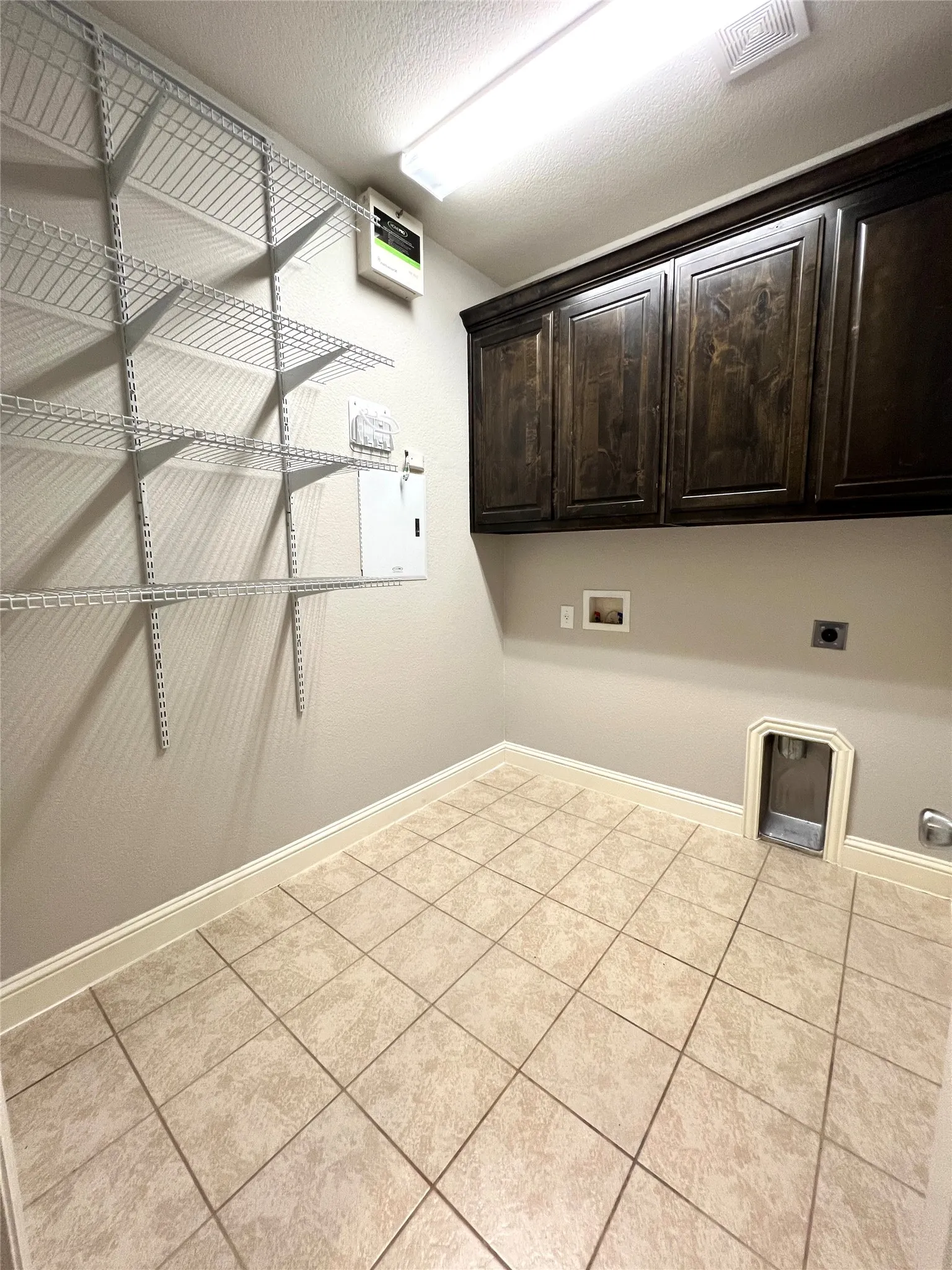 Single Family Residence For Sale in Collin County , 7421 San Jacinto Trail, Mc Kinney, Texas 75071, 3 Bedroom, 2 Bathroom, 2 Garage spaces, 2,146 Sqft, built in 2015, mls#21379744, Real Estate Agent in Mc Kinney, Homes For Sale in Collin county, Homes For Sale in Mc Kinney, Realtor in Mc Kinney Texas, Real Estate Brokerage Independent Realty Texas, Luminita Cordes Realtor