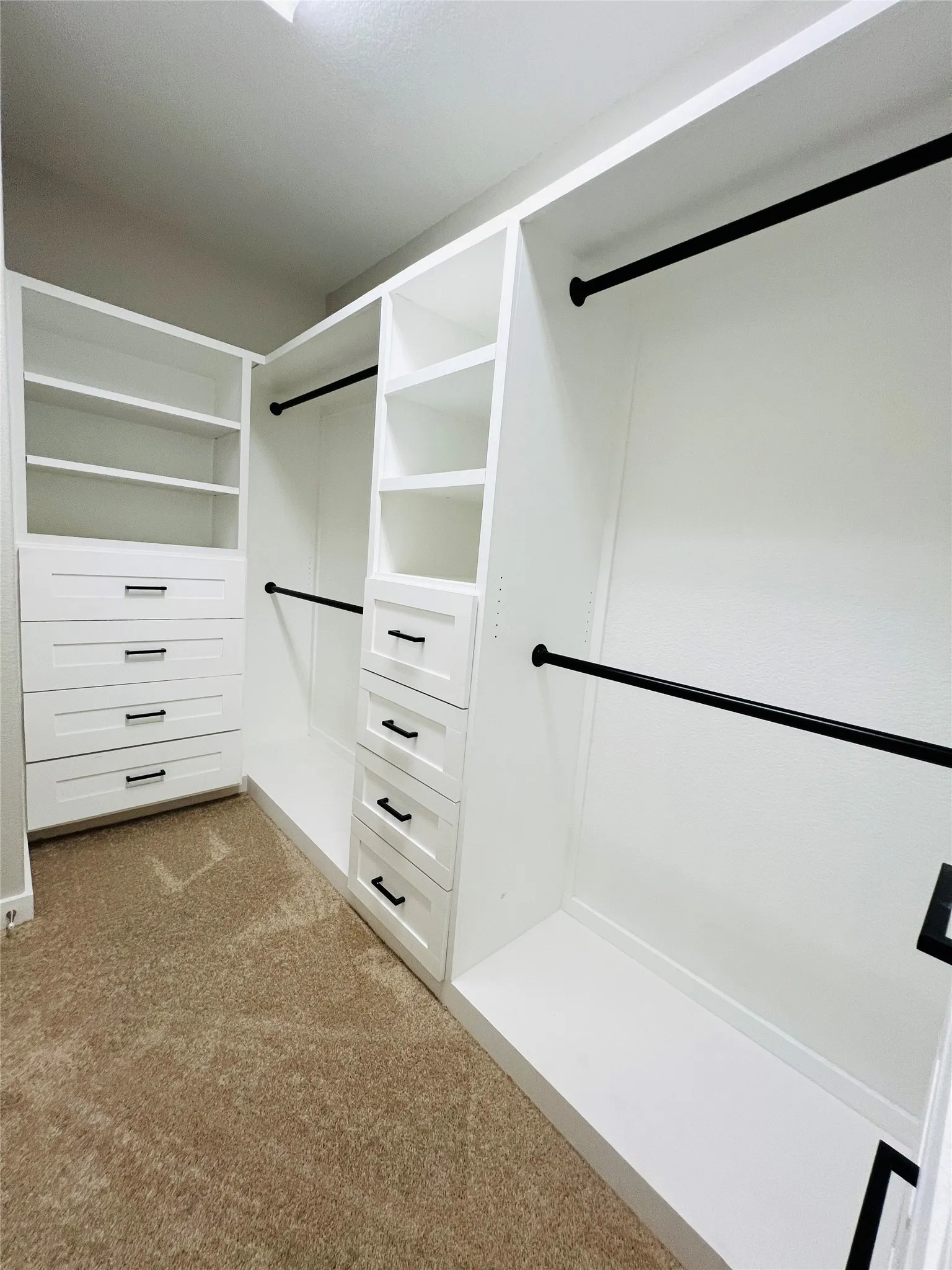 Single Family Residence For Sale in Collin County , 7421 San Jacinto Trail, Mc Kinney, Texas 75071, 3 Bedroom, 2 Bathroom, 2 Garage spaces, 2,146 Sqft, built in 2015, mls#21379744, Real Estate Agent in Mc Kinney, Homes For Sale in Collin county, Homes For Sale in Mc Kinney, Realtor in Mc Kinney Texas, Real Estate Brokerage Independent Realty Texas, Luminita Cordes Realtor