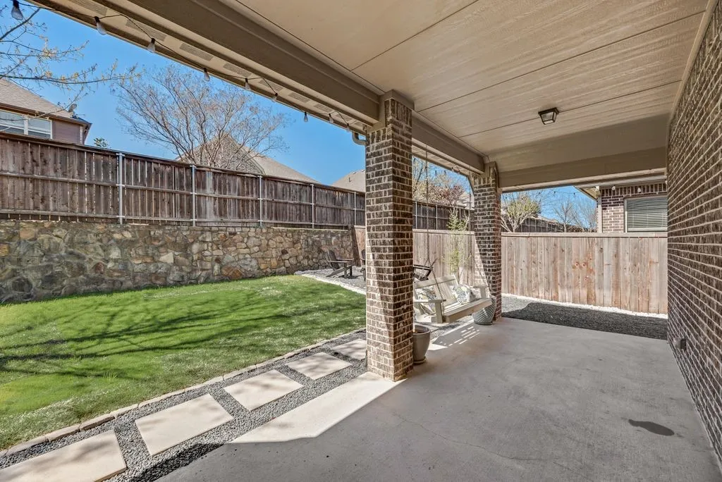 Single Family Residence For Sale in Collin County , 7421 San Jacinto Trail, Mc Kinney, Texas 75071, 3 Bedroom, 2 Bathroom, 2 Garage spaces, 2,146 Sqft, built in 2015, mls#21379744, Real Estate Agent in Mc Kinney, Homes For Sale in Collin county, Homes For Sale in Mc Kinney, Realtor in Mc Kinney Texas, Real Estate Brokerage Independent Realty Texas, Luminita Cordes Realtor