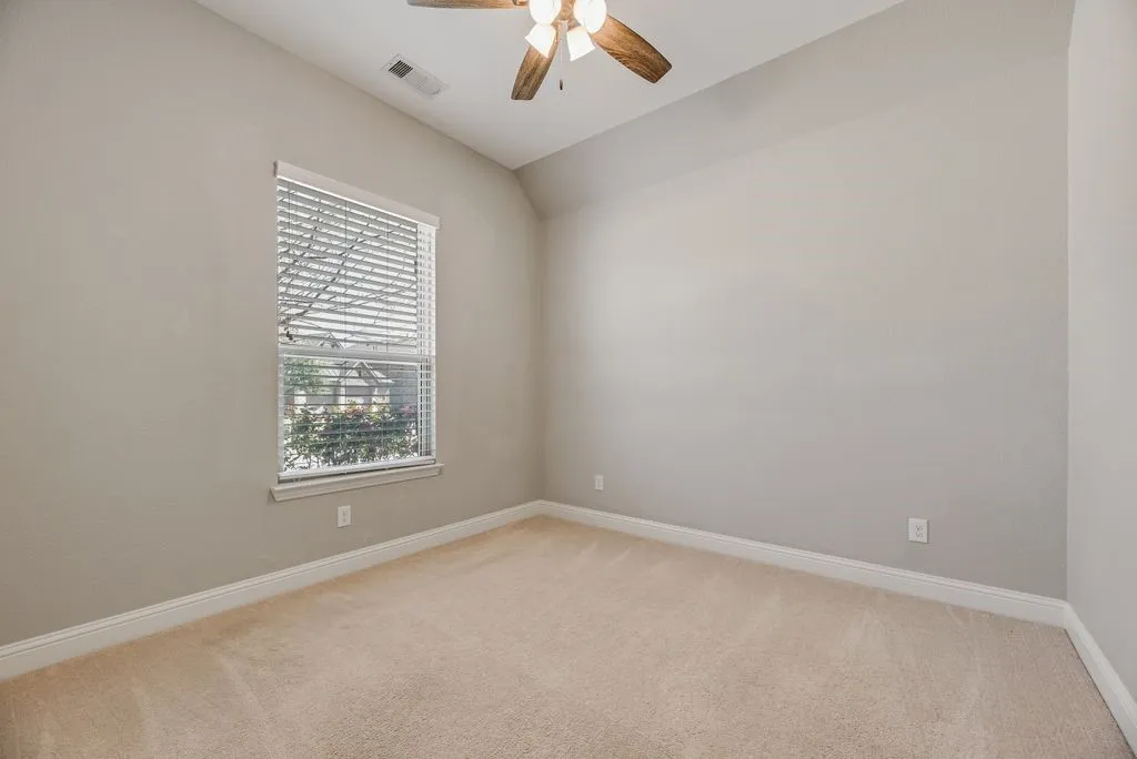 Single Family Residence For Sale in Collin County , 7421 San Jacinto Trail, Mc Kinney, Texas 75071, 3 Bedroom, 2 Bathroom, 2 Garage spaces, 2,146 Sqft, built in 2015, mls#21379744, Real Estate Agent in Mc Kinney, Homes For Sale in Collin county, Homes For Sale in Mc Kinney, Realtor in Mc Kinney Texas, Real Estate Brokerage Independent Realty Texas, Luminita Cordes Realtor