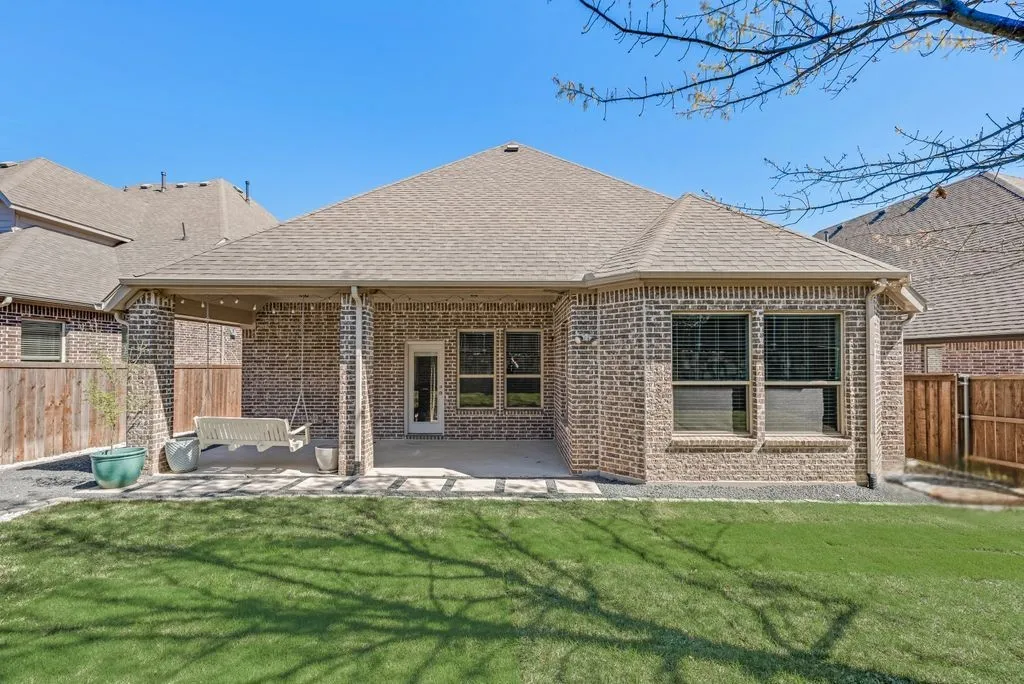 Single Family Residence For Sale in Collin County , 7421 San Jacinto Trail, Mc Kinney, Texas 75071, 3 Bedroom, 2 Bathroom, 2 Garage spaces, 2,146 Sqft, built in 2015, mls#21379744, Real Estate Agent in Mc Kinney, Homes For Sale in Collin county, Homes For Sale in Mc Kinney, Realtor in Mc Kinney Texas, Real Estate Brokerage Independent Realty Texas, Luminita Cordes Realtor