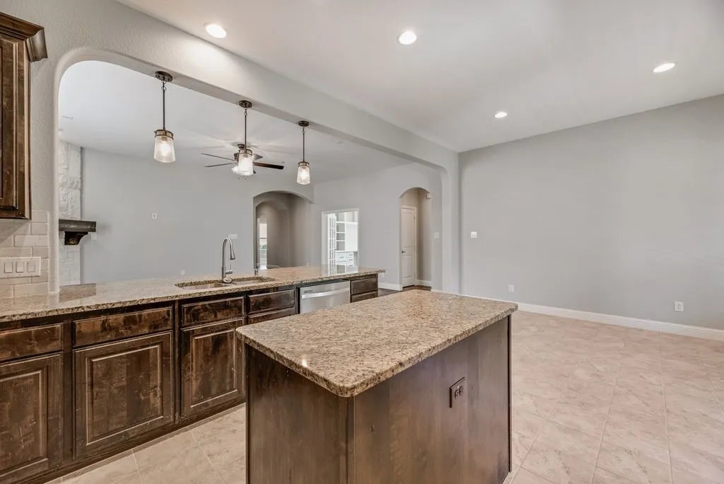 Single Family Residence For Sale in Collin County , 7421 San Jacinto Trail, Mc Kinney, Texas 75071, 3 Bedroom, 2 Bathroom, 2 Garage spaces, 2,146 Sqft, built in 2015, mls#21379744, Real Estate Agent in Mc Kinney, Homes For Sale in Collin county, Homes For Sale in Mc Kinney, Realtor in Mc Kinney Texas, Real Estate Brokerage Independent Realty Texas, Luminita Cordes Realtor