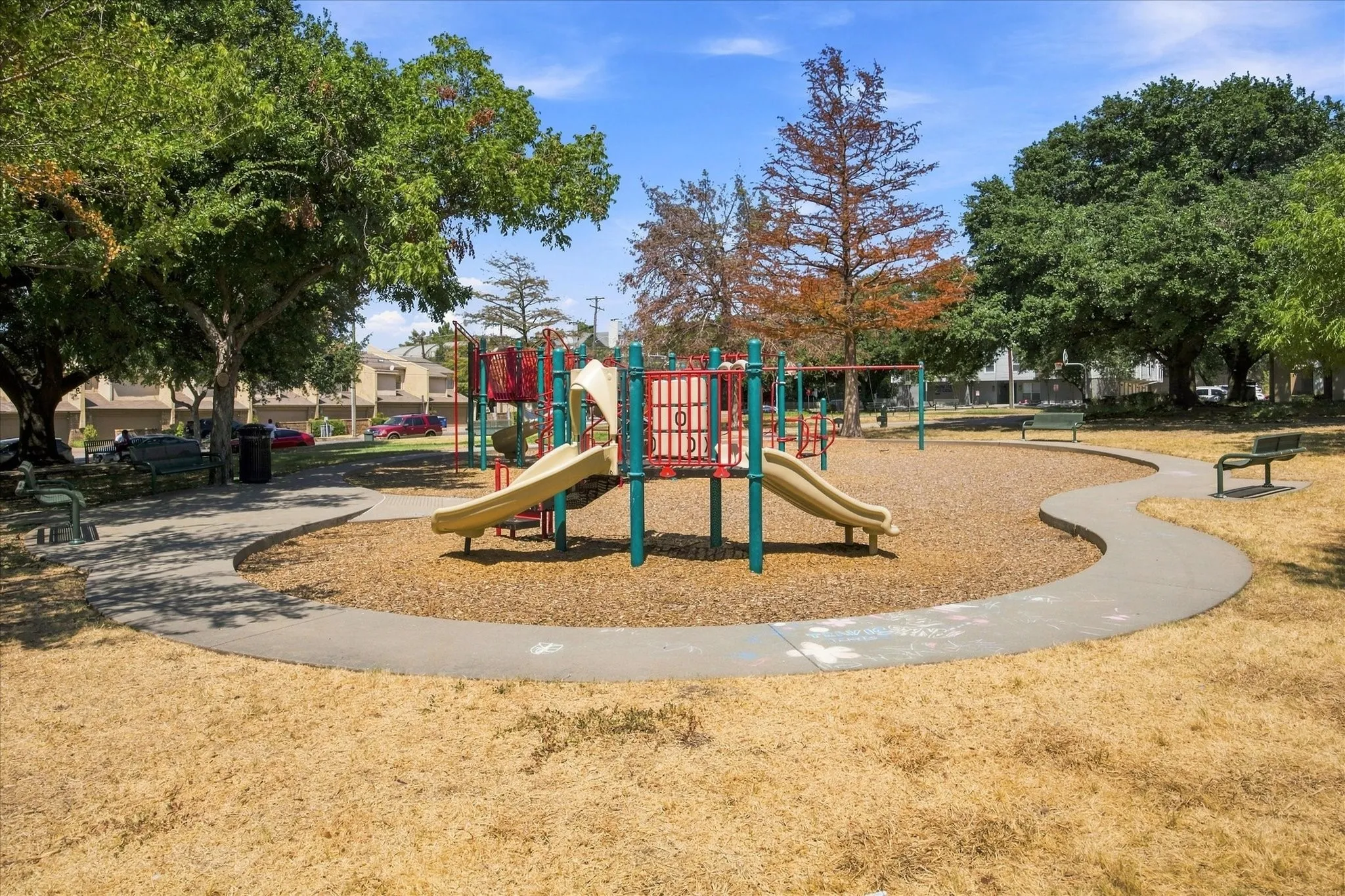 Approximately a 2-minute walk to Cole Park’s playground.