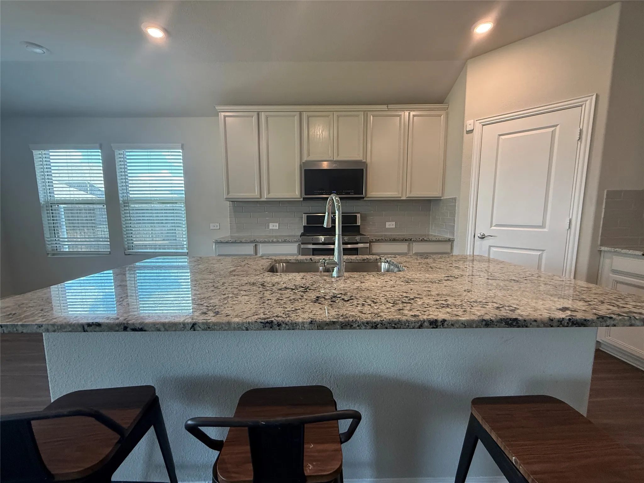 Single Family Residence For Rent in Rockwall County , 621 Fletcher Drive, Fate, Texas 75087, 4 Bedroom, 3 Bathroom, 2 Garage spaces, 2,226 Sqft, built in 2020, mls#21379656, Real Estate Agent in Fate, Homes For Rent in Rockwall county, Homes For Rent in Fate, Realtor in Fate Texas, Real Estate Brokerage Independent Realty Texas, Luminita Cordes Realtor