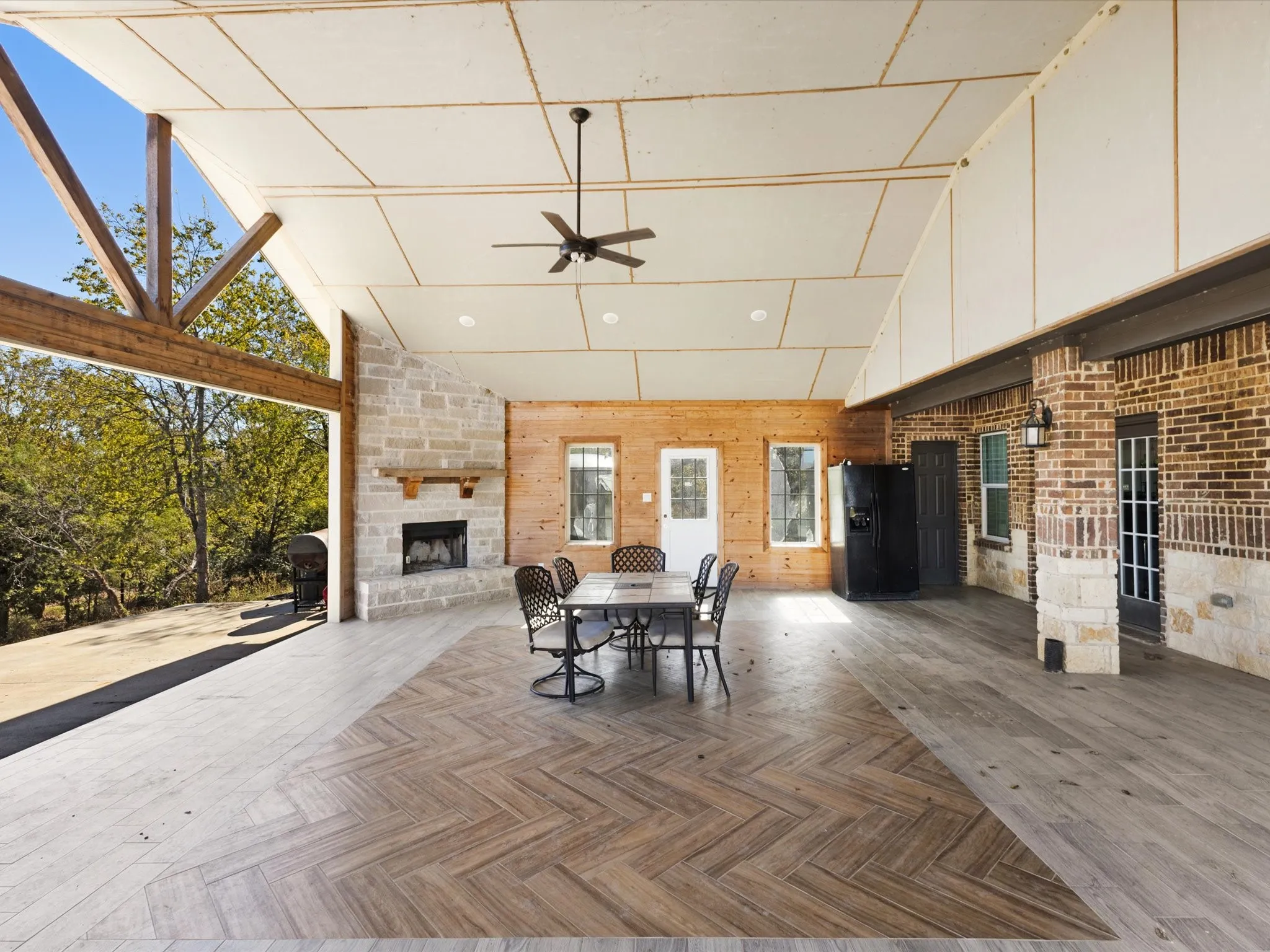 Single Family Residence For Sale in Kaufman County , 12303 CR-4026, Kemp, Texas 75143, 3 Bedroom, 1 Bathroom, Garage spaces, 1,600 Sqft, built in 2021, mls#21379769, Real Estate Agent in Kemp, Homes For Sale in Kaufman county, Homes For Sale in Kemp, Realtor in Kemp Texas, Real Estate Brokerage Independent Realty Texas, Luminita Cordes Realtor