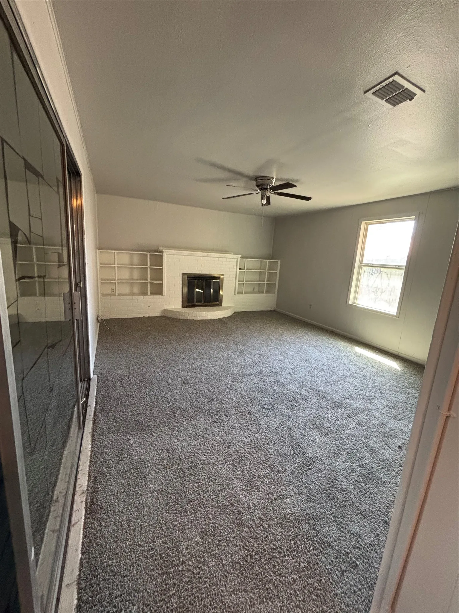 Single Family Residence For Sale in Taylor County , 1173 Jeanette Street, Abilene, Texas 79602, 4 Bedroom, 2 Bathroom, Garage spaces, 1,644 Sqft, built in 1952, mls#21379183, Real Estate Agent in Abilene, Homes For Sale in Taylor county, Homes For Sale in Abilene, Realtor in Abilene Texas, Real Estate Brokerage Independent Realty Texas, Luminita Cordes Realtor