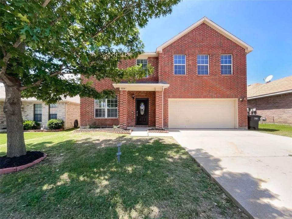 Single Family Residence For Rent in Tarrant County , 7233 Lindentree Lane, Fort Worth, Texas 76137, 4 Bedroom, 3 Bathroom, 2 Garage spaces, 3,260 Sqft, built in 2005, mls#21379697, Real Estate Agent in Fort Worth, Homes For Rent in Tarrant county, Homes For Rent in Fort Worth, Realtor in Fort Worth Texas, Real Estate Brokerage Independent Realty Texas, Luminita Cordes Realtor
