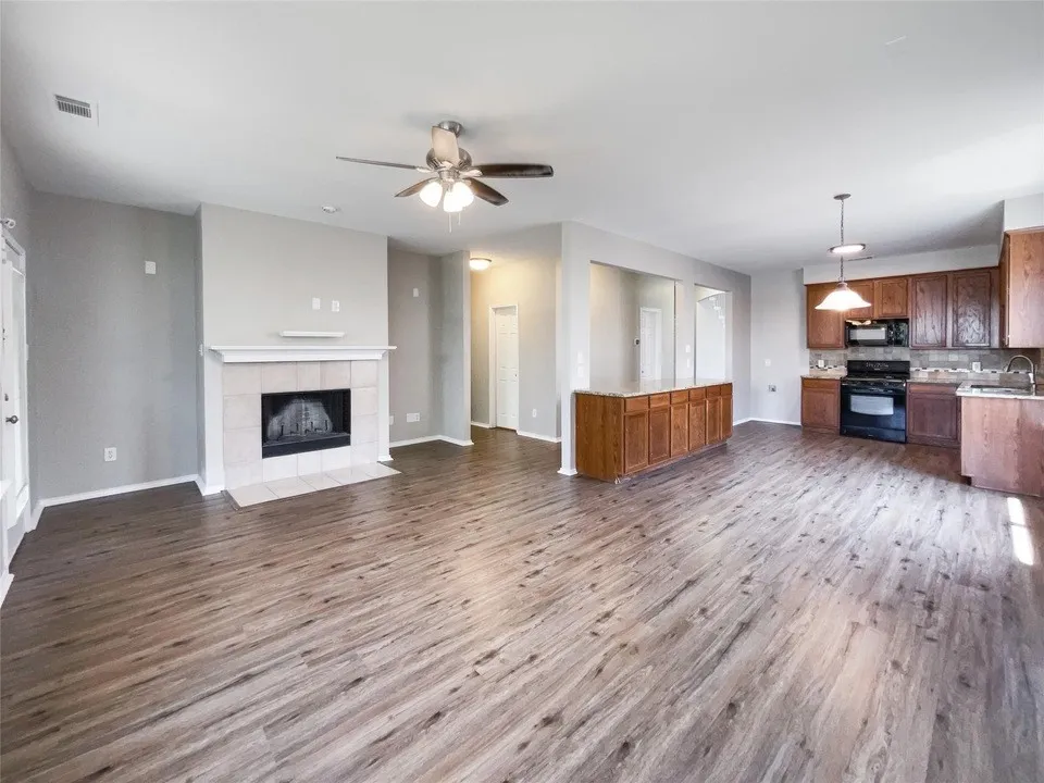 Single Family Residence For Rent in Tarrant County , 7233 Lindentree Lane, Fort Worth, Texas 76137, 4 Bedroom, 3 Bathroom, 2 Garage spaces, 3,260 Sqft, built in 2005, mls#21379697, Real Estate Agent in Fort Worth, Homes For Rent in Tarrant county, Homes For Rent in Fort Worth, Realtor in Fort Worth Texas, Real Estate Brokerage Independent Realty Texas, Luminita Cordes Realtor