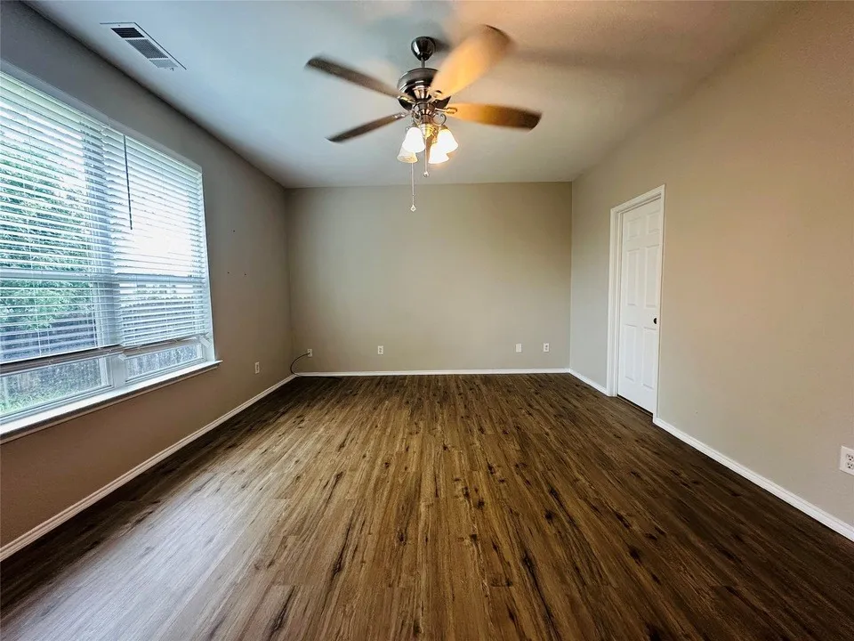 Single Family Residence For Rent in Tarrant County , 7233 Lindentree Lane, Fort Worth, Texas 76137, 4 Bedroom, 3 Bathroom, 2 Garage spaces, 3,260 Sqft, built in 2005, mls#21379697, Real Estate Agent in Fort Worth, Homes For Rent in Tarrant county, Homes For Rent in Fort Worth, Realtor in Fort Worth Texas, Real Estate Brokerage Independent Realty Texas, Luminita Cordes Realtor