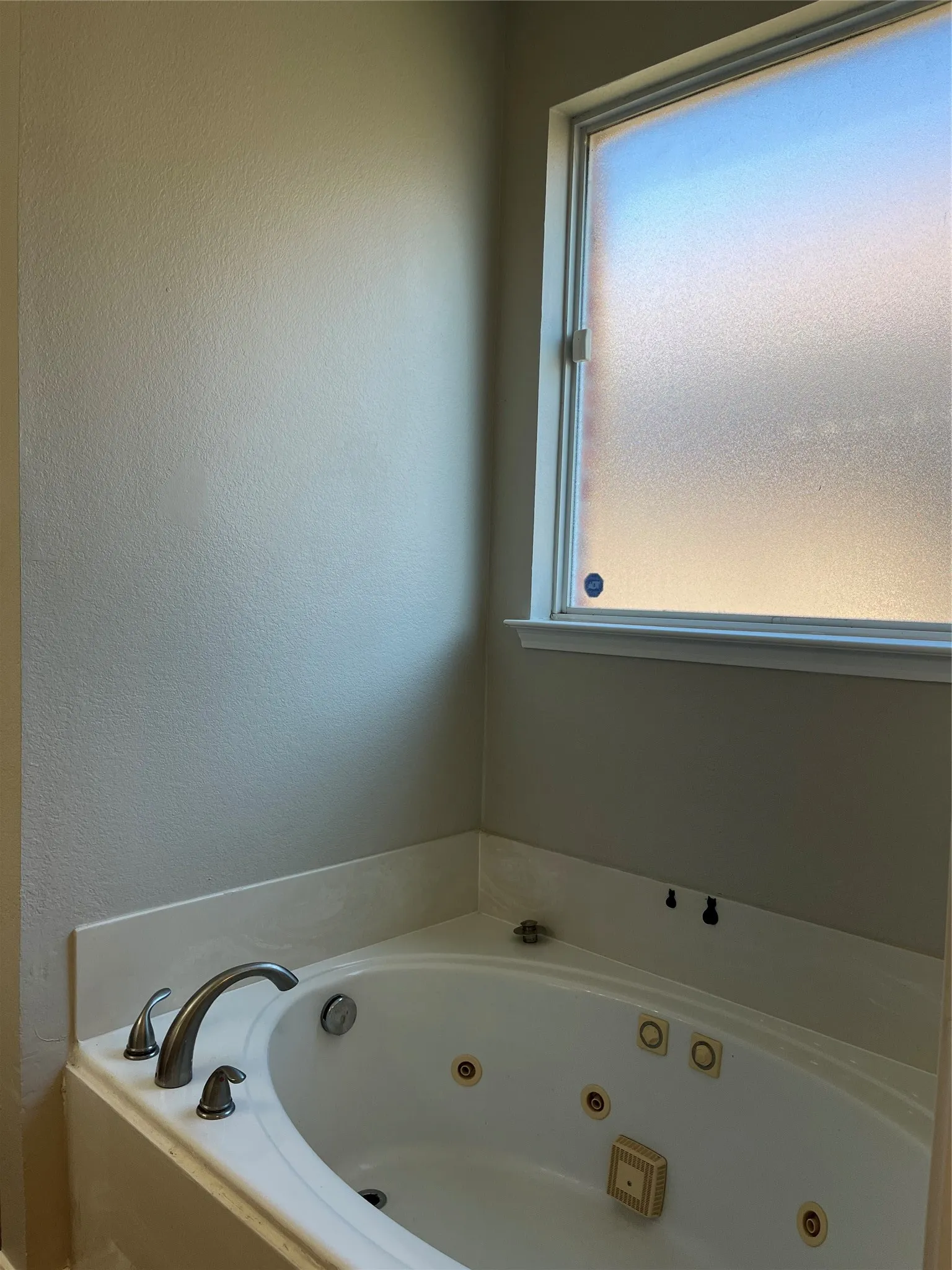 Single Family Residence For Rent in Tarrant County , 7233 Lindentree Lane, Fort Worth, Texas 76137, 4 Bedroom, 3 Bathroom, 2 Garage spaces, 3,260 Sqft, built in 2005, mls#21379697, Real Estate Agent in Fort Worth, Homes For Rent in Tarrant county, Homes For Rent in Fort Worth, Realtor in Fort Worth Texas, Real Estate Brokerage Independent Realty Texas, Luminita Cordes Realtor