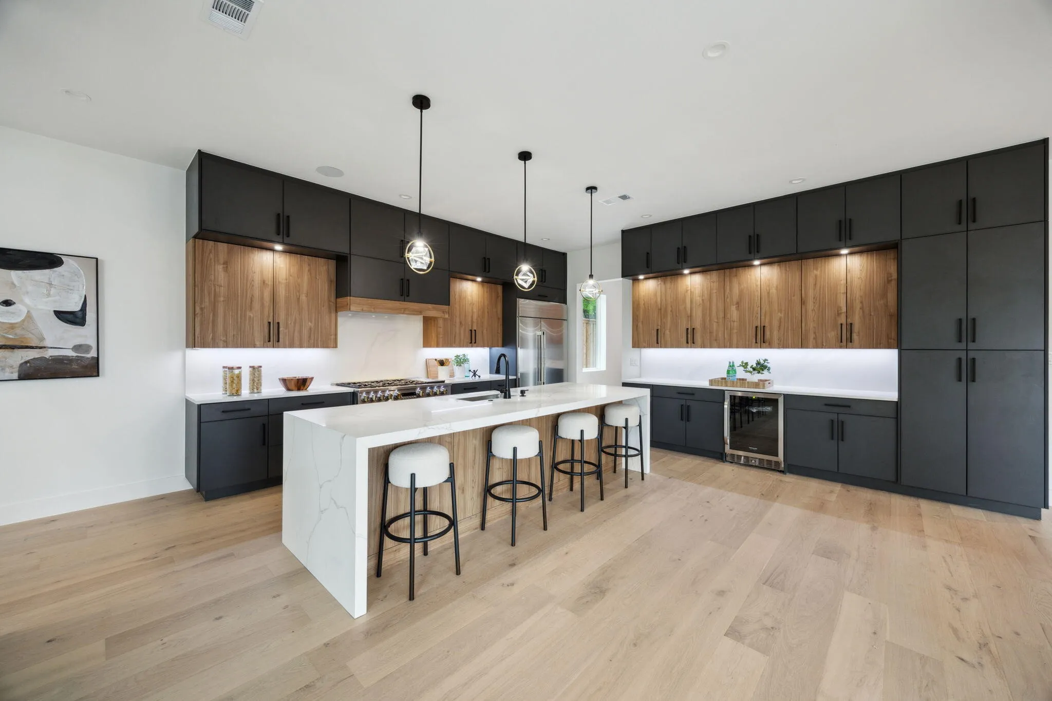 Single Family Residence For Rent in Dallas County , 3815 Hawick Lane, Dallas, Texas 75220, 5 Bedroom, 5 Bathroom, 2 Garage spaces, 4,945 Sqft, built in 2024, mls#21379778, Real Estate Agent in Dallas, Homes For Rent in Dallas county, Homes For Rent in Dallas, Realtor in Dallas Texas, Real Estate Brokerage Independent Realty Texas, Luminita Cordes Realtor