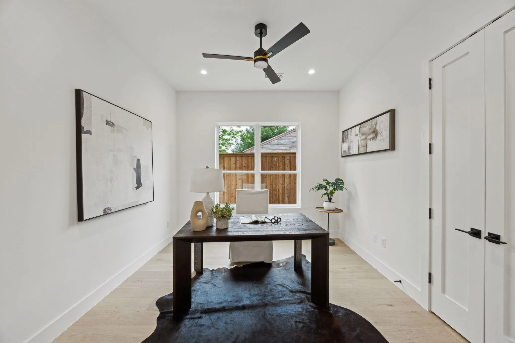 Single Family Residence For Rent in Dallas County , 3815 Hawick Lane, Dallas, Texas 75220, 5 Bedroom, 5 Bathroom, 2 Garage spaces, 4,945 Sqft, built in 2024, mls#21379778, Real Estate Agent in Dallas, Homes For Rent in Dallas county, Homes For Rent in Dallas, Realtor in Dallas Texas, Real Estate Brokerage Independent Realty Texas, Luminita Cordes Realtor