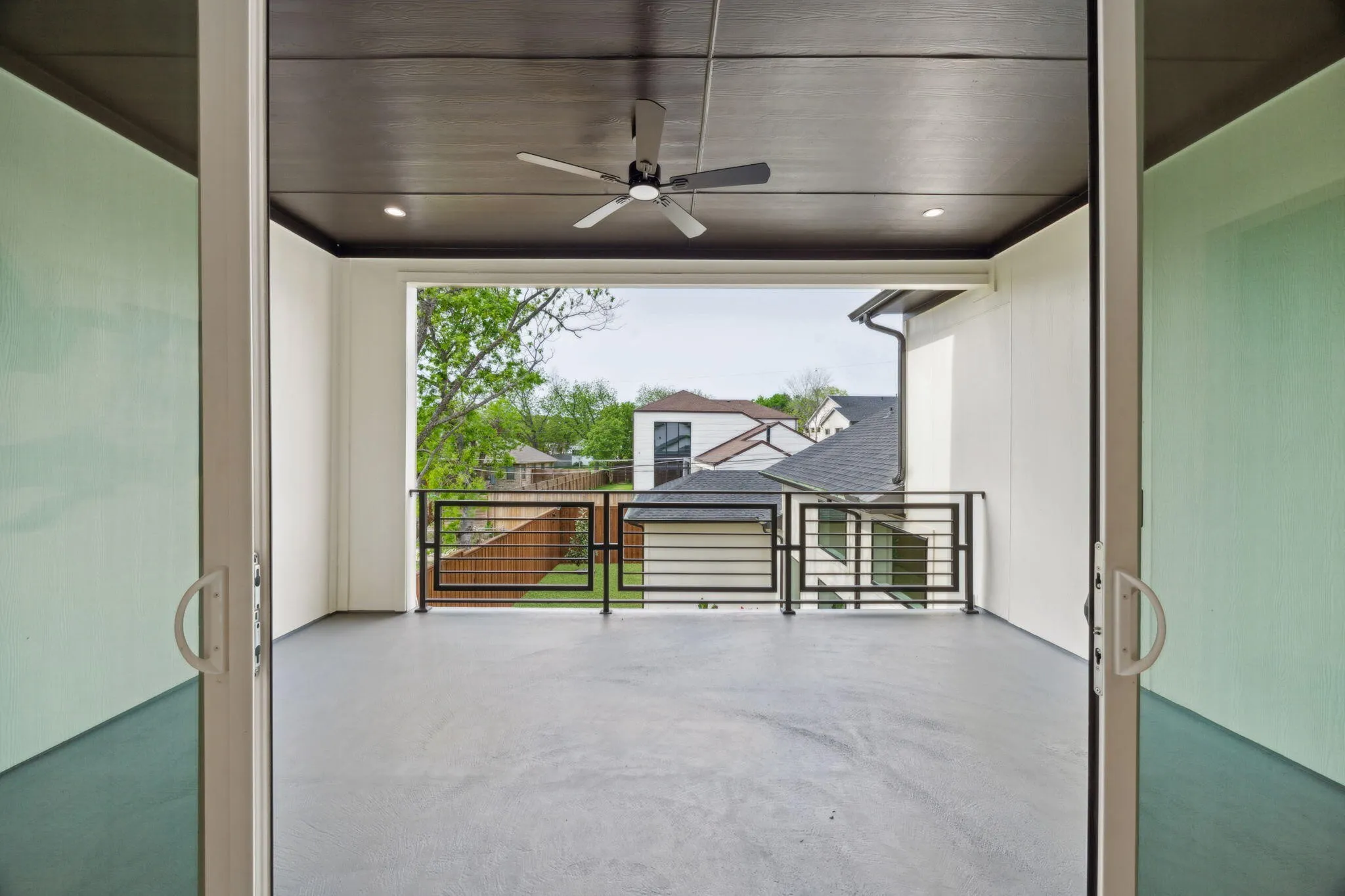 Single Family Residence For Rent in Dallas County , 3815 Hawick Lane, Dallas, Texas 75220, 5 Bedroom, 5 Bathroom, 2 Garage spaces, 4,945 Sqft, built in 2024, mls#21379778, Real Estate Agent in Dallas, Homes For Rent in Dallas county, Homes For Rent in Dallas, Realtor in Dallas Texas, Real Estate Brokerage Independent Realty Texas, Luminita Cordes Realtor