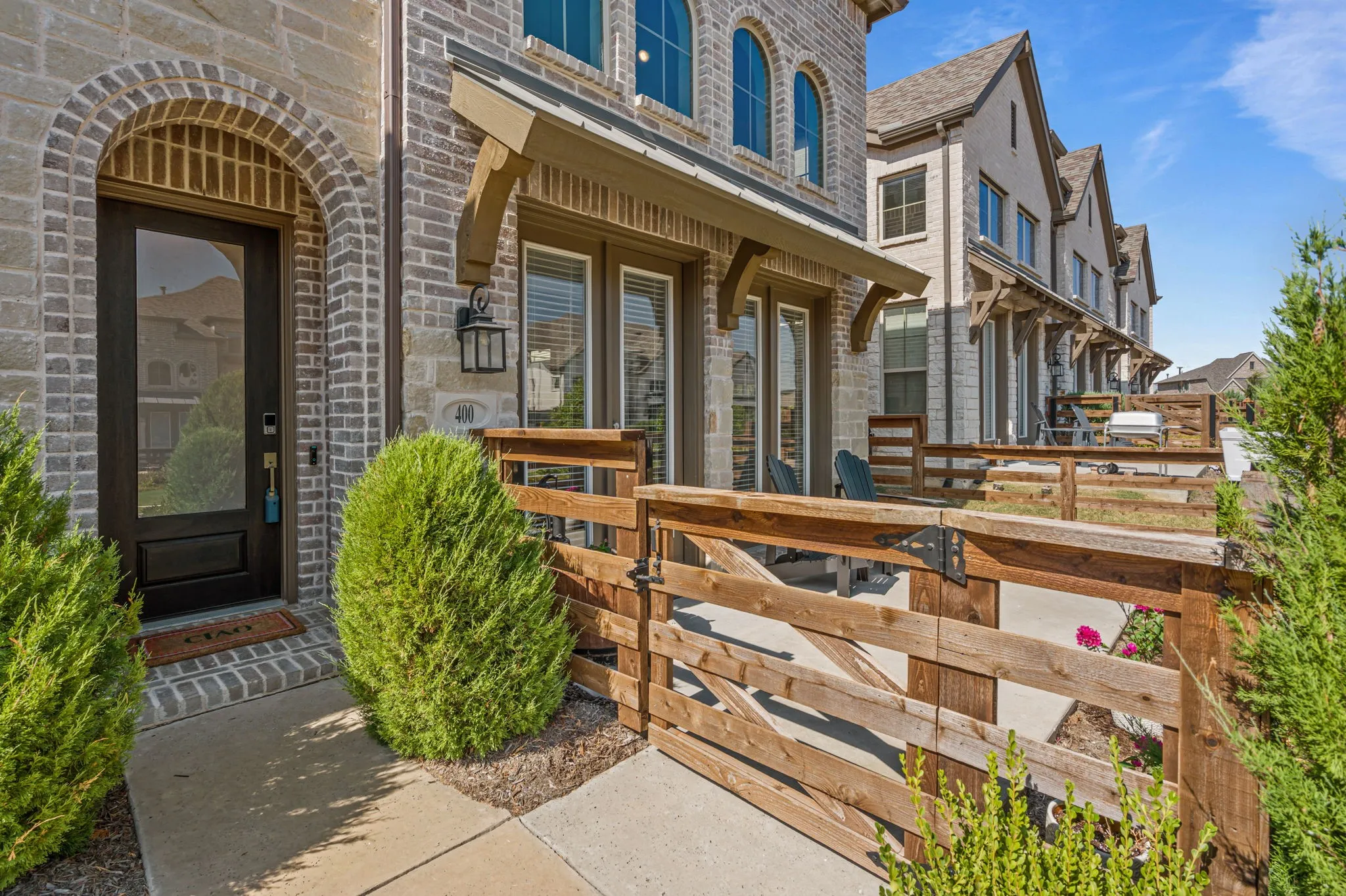 Townhouse For Sale in Collin County , 400 Blue Creek Cove, Mc Kinney, Texas 75071, 3 Bedroom, 3 Bathroom, 2 Garage spaces, 1,827 Sqft, built in 2021, mls#21377104, Real Estate Agent in Mc Kinney, Homes For Sale in Collin county, Homes For Sale in Mc Kinney, Realtor in Mc Kinney Texas, Real Estate Brokerage Independent Realty Texas, Luminita Cordes Realtor