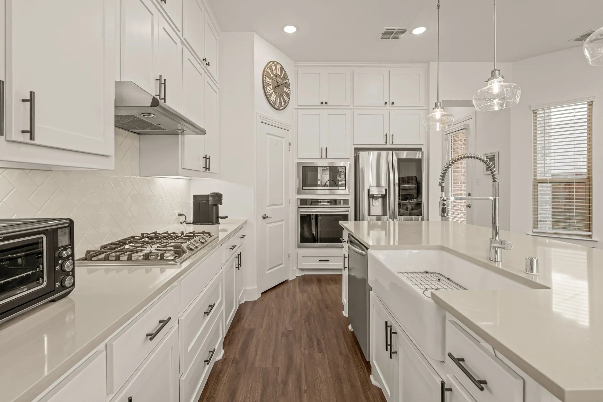 Townhouse For Sale in Collin County , 400 Blue Creek Cove, Mc Kinney, Texas 75071, 3 Bedroom, 3 Bathroom, 2 Garage spaces, 1,827 Sqft, built in 2021, mls#21377104, Real Estate Agent in Mc Kinney, Homes For Sale in Collin county, Homes For Sale in Mc Kinney, Realtor in Mc Kinney Texas, Real Estate Brokerage Independent Realty Texas, Luminita Cordes Realtor