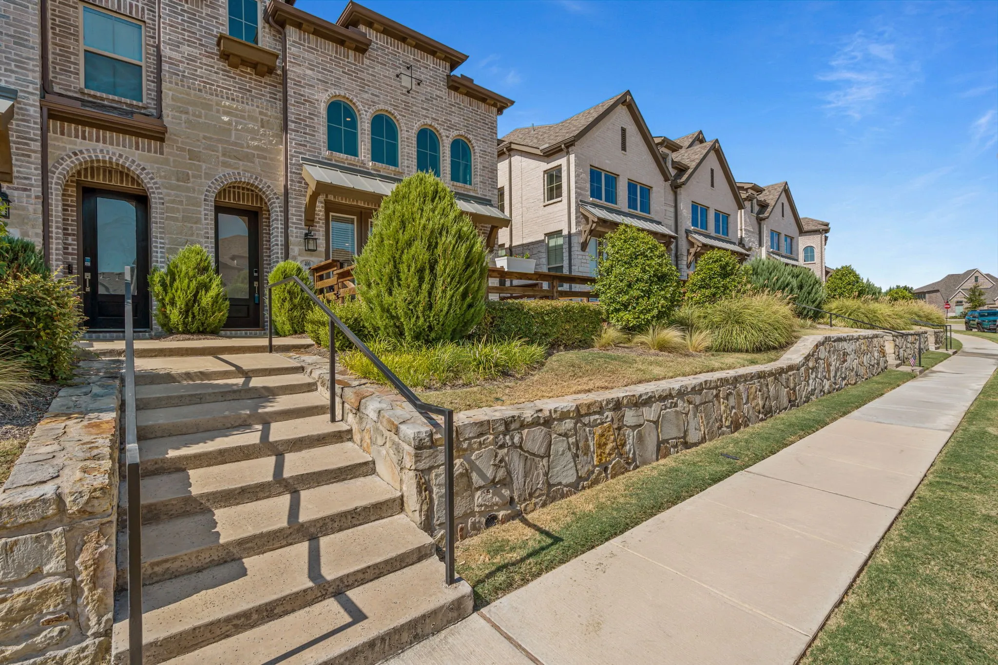 Townhouse For Sale in Collin County , 400 Blue Creek Cove, Mc Kinney, Texas 75071, 3 Bedroom, 3 Bathroom, 2 Garage spaces, 1,827 Sqft, built in 2021, mls#21377104, Real Estate Agent in Mc Kinney, Homes For Sale in Collin county, Homes For Sale in Mc Kinney, Realtor in Mc Kinney Texas, Real Estate Brokerage Independent Realty Texas, Luminita Cordes Realtor
