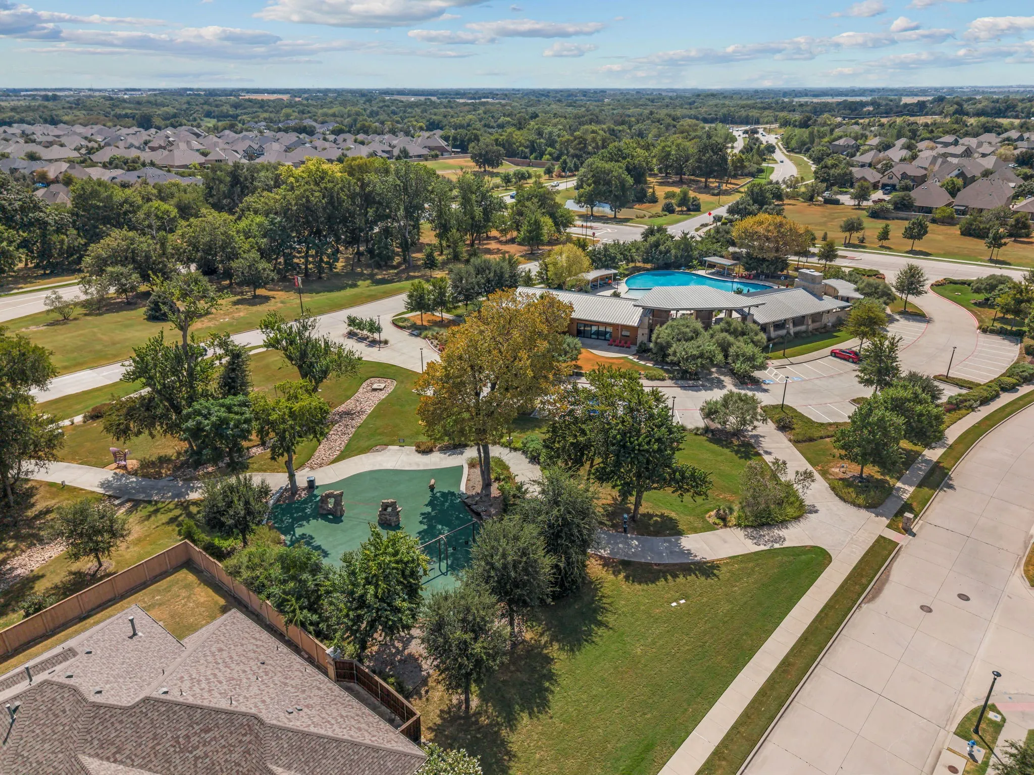 Townhouse For Sale in Collin County , 400 Blue Creek Cove, Mc Kinney, Texas 75071, 3 Bedroom, 3 Bathroom, 2 Garage spaces, 1,827 Sqft, built in 2021, mls#21377104, Real Estate Agent in Mc Kinney, Homes For Sale in Collin county, Homes For Sale in Mc Kinney, Realtor in Mc Kinney Texas, Real Estate Brokerage Independent Realty Texas, Luminita Cordes Realtor