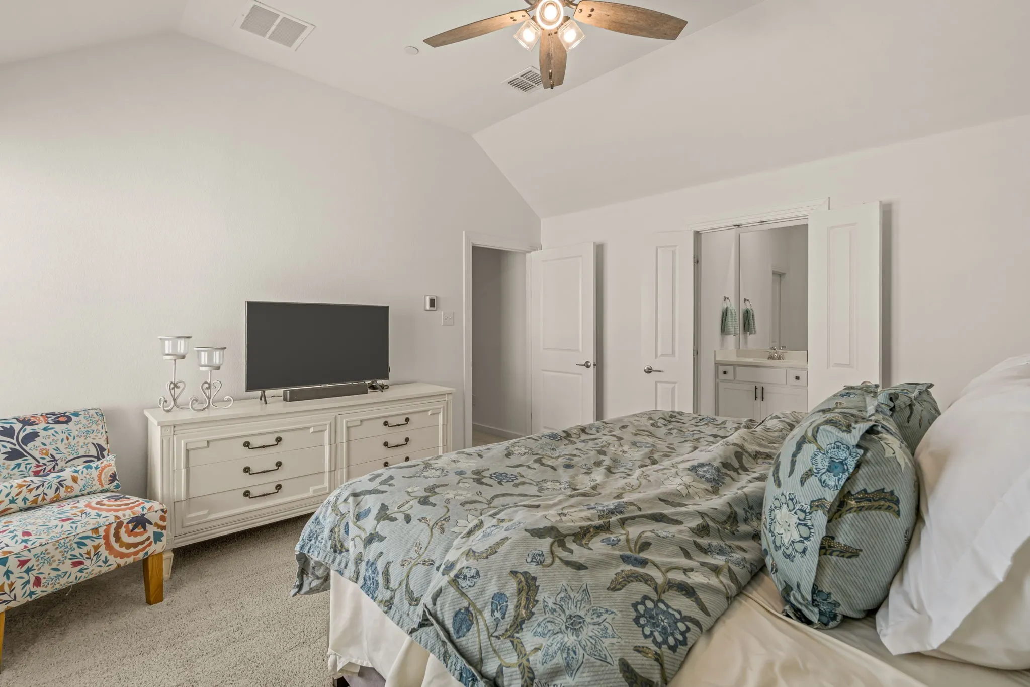 Townhouse For Sale in Collin County , 400 Blue Creek Cove, Mc Kinney, Texas 75071, 3 Bedroom, 3 Bathroom, 2 Garage spaces, 1,827 Sqft, built in 2021, mls#21377104, Real Estate Agent in Mc Kinney, Homes For Sale in Collin county, Homes For Sale in Mc Kinney, Realtor in Mc Kinney Texas, Real Estate Brokerage Independent Realty Texas, Luminita Cordes Realtor