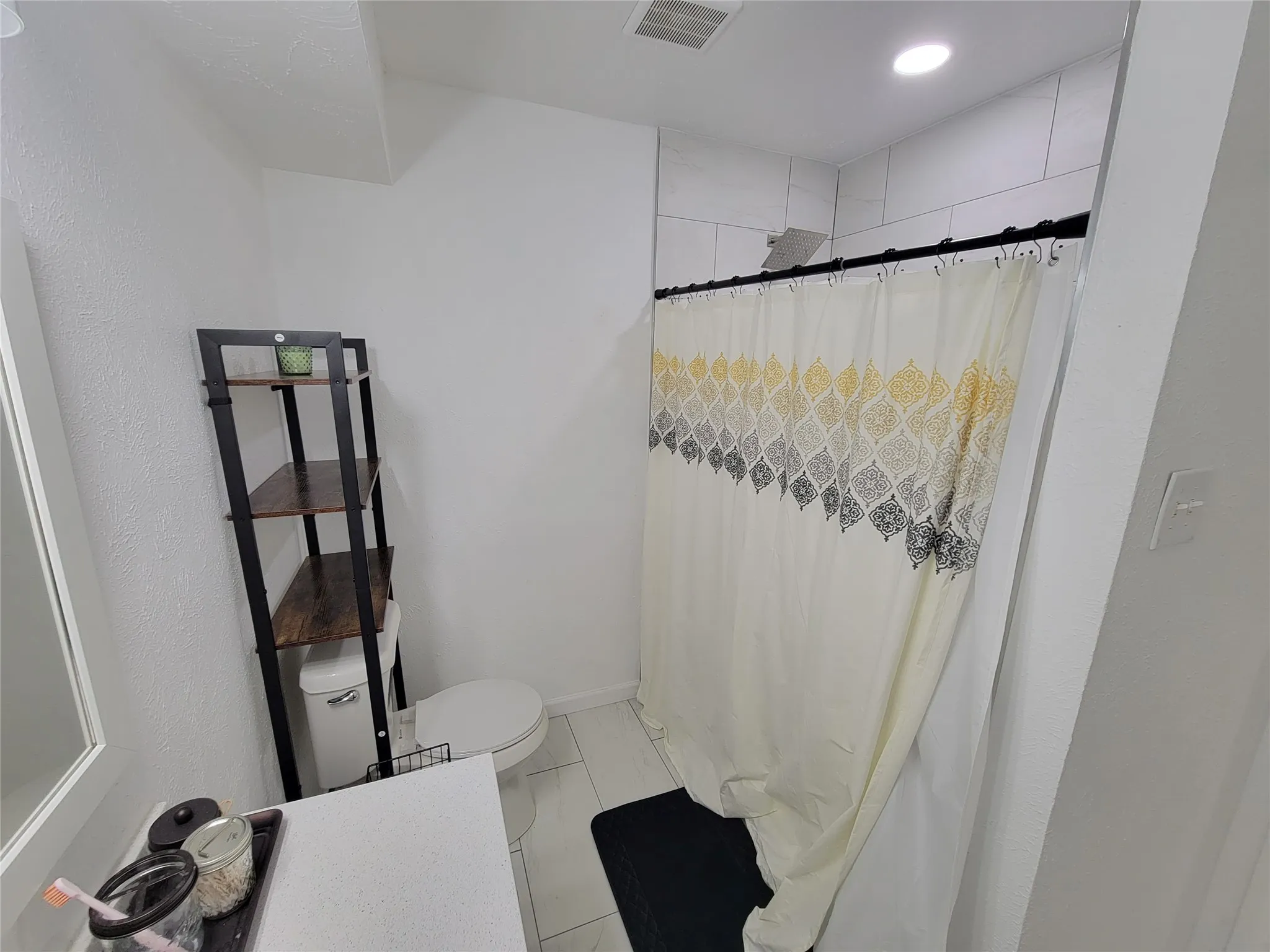 Single Family Residence For Rent in Dallas County , 600 Tanglewood Drive S, Irving, Texas 75061, 4 Bedroom, 2 Bathroom, 2 Garage spaces, 2,156 Sqft, built in 1965, mls#21379691, Real Estate Agent in Irving, Homes For Rent in Dallas county, Homes For Rent in Irving, Realtor in Irving Texas, Real Estate Brokerage Independent Realty Texas, Luminita Cordes Realtor