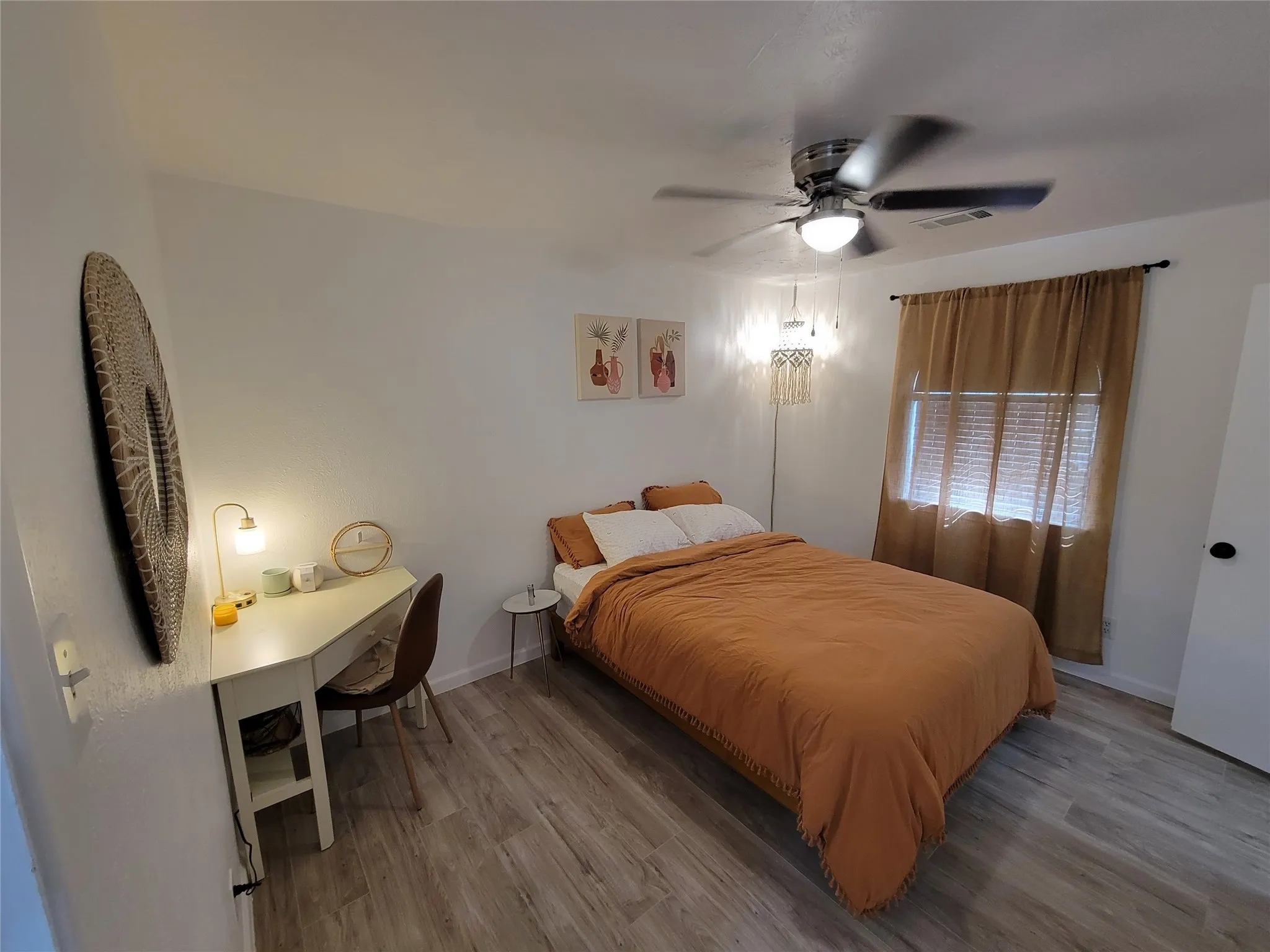 Single Family Residence For Rent in Dallas County , 600 Tanglewood Drive S, Irving, Texas 75061, 4 Bedroom, 2 Bathroom, 2 Garage spaces, 2,156 Sqft, built in 1965, mls#21379691, Real Estate Agent in Irving, Homes For Rent in Dallas county, Homes For Rent in Irving, Realtor in Irving Texas, Real Estate Brokerage Independent Realty Texas, Luminita Cordes Realtor