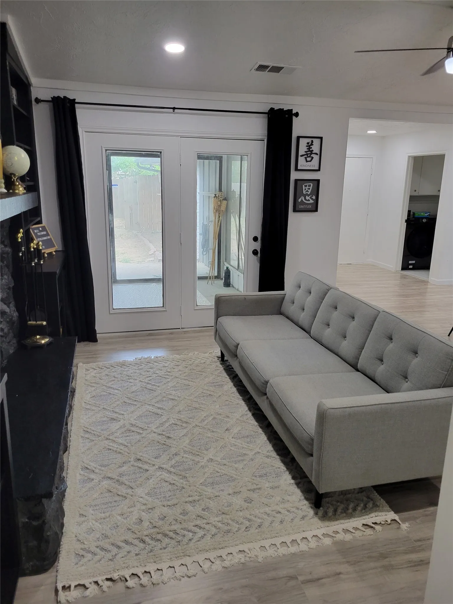 Single Family Residence For Rent in Dallas County , 600 Tanglewood Drive S, Irving, Texas 75061, 4 Bedroom, 2 Bathroom, 2 Garage spaces, 2,156 Sqft, built in 1965, mls#21379691, Real Estate Agent in Irving, Homes For Rent in Dallas county, Homes For Rent in Irving, Realtor in Irving Texas, Real Estate Brokerage Independent Realty Texas, Luminita Cordes Realtor