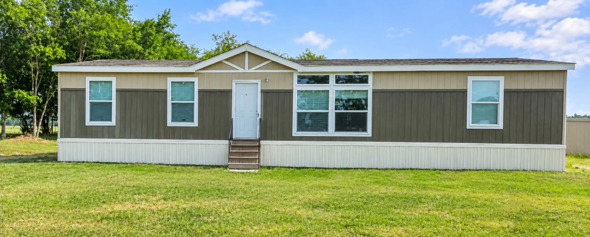 Mobile Home For Sale in Hunt County , 1476 Private Road 2268, Quinlan, Texas 75474, 4 Bedroom, 2 Bathroom, Garage spaces, 1,792 Sqft, built in 2018, mls#21379766, Real Estate Agent in Quinlan, Homes For Sale in Hunt county, Homes For Sale in Quinlan, Realtor in Quinlan Texas, Real Estate Brokerage Independent Realty Texas, Luminita Cordes Realtor