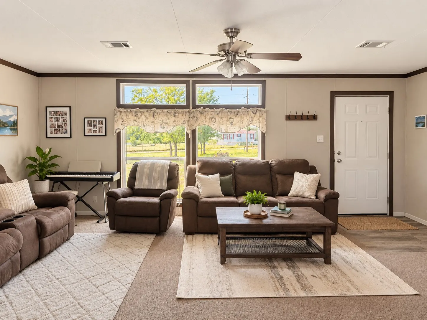 Mobile Home For Sale in Hunt County , 1476 Private Road 2268, Quinlan, Texas 75474, 4 Bedroom, 2 Bathroom, Garage spaces, 1,792 Sqft, built in 2018, mls#21379766, Real Estate Agent in Quinlan, Homes For Sale in Hunt county, Homes For Sale in Quinlan, Realtor in Quinlan Texas, Real Estate Brokerage Independent Realty Texas, Luminita Cordes Realtor