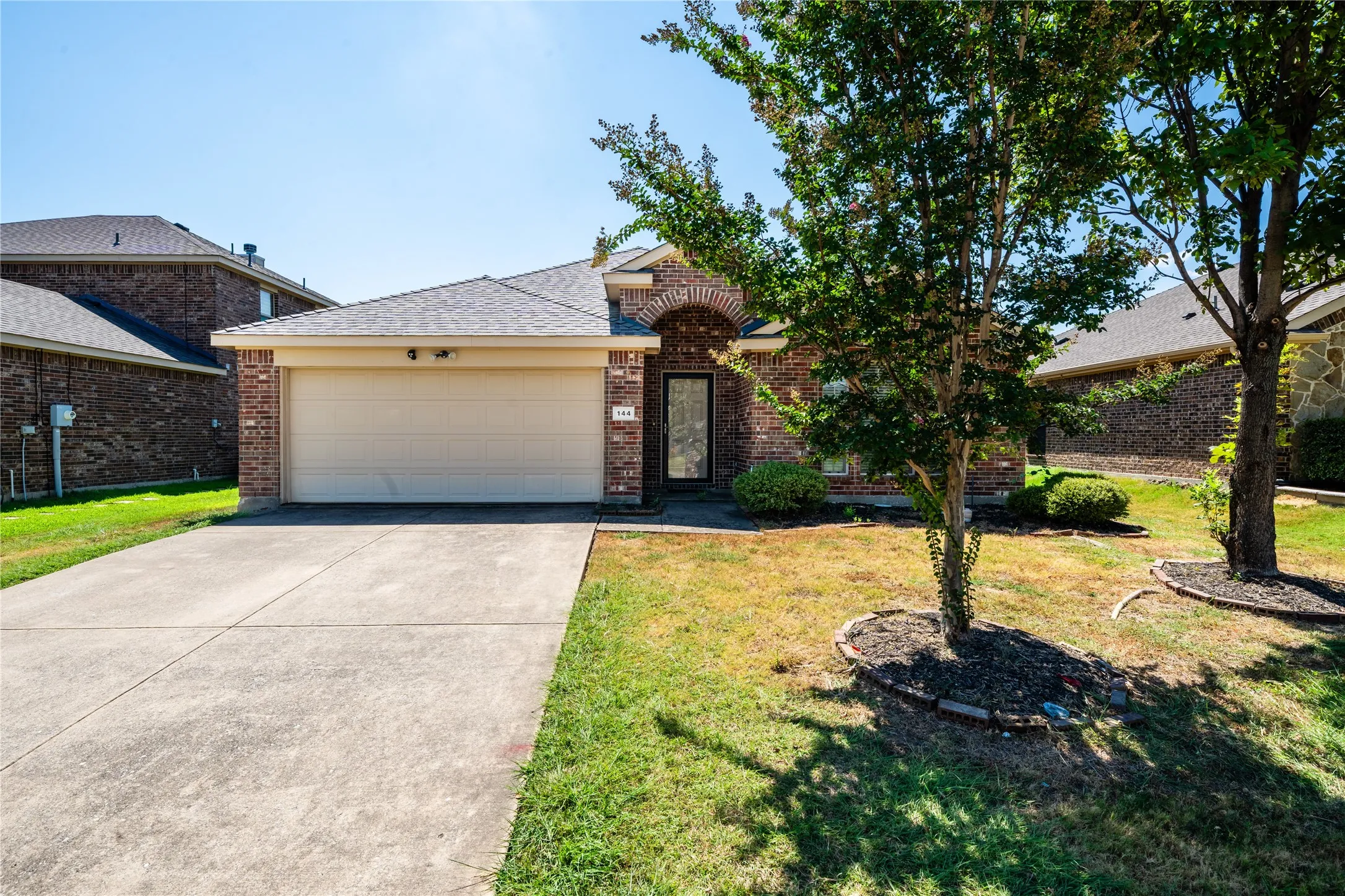 Single Family Residence For Rent in Collin County , 144 Meadow Crest Drive, Princeton, Texas 75407, 3 Bedroom, 2 Bathroom, 2 Garage spaces, 1,873 Sqft, built in 2011, mls#21379788, Real Estate Agent in Princeton, Homes For Rent in Collin county, Homes For Rent in Princeton, Realtor in Princeton Texas, Real Estate Brokerage Independent Realty Texas, Luminita Cordes Realtor