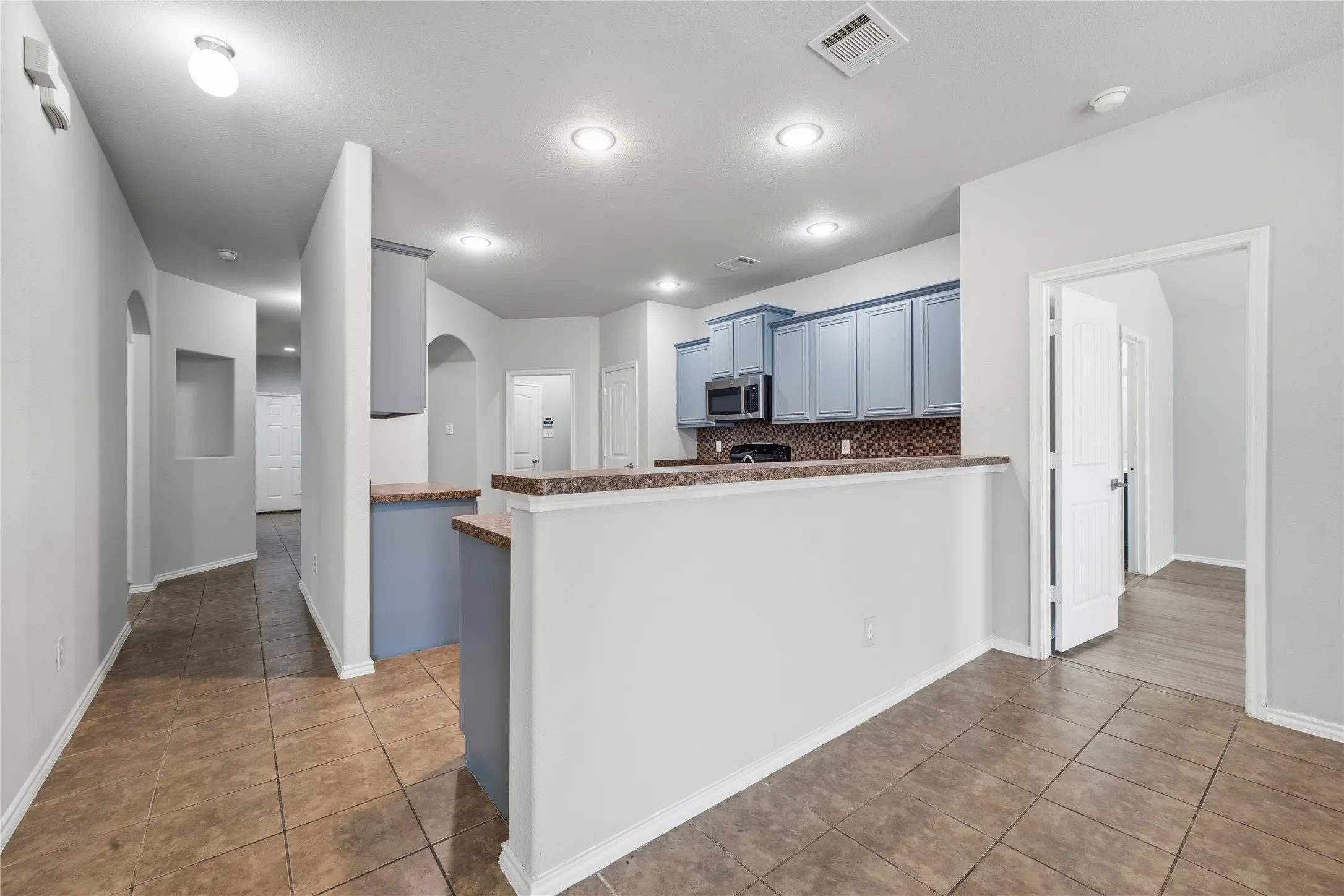 Single Family Residence For Rent in Collin County , 144 Meadow Crest Drive, Princeton, Texas 75407, 3 Bedroom, 2 Bathroom, 2 Garage spaces, 1,873 Sqft, built in 2011, mls#21379788, Real Estate Agent in Princeton, Homes For Rent in Collin county, Homes For Rent in Princeton, Realtor in Princeton Texas, Real Estate Brokerage Independent Realty Texas, Luminita Cordes Realtor