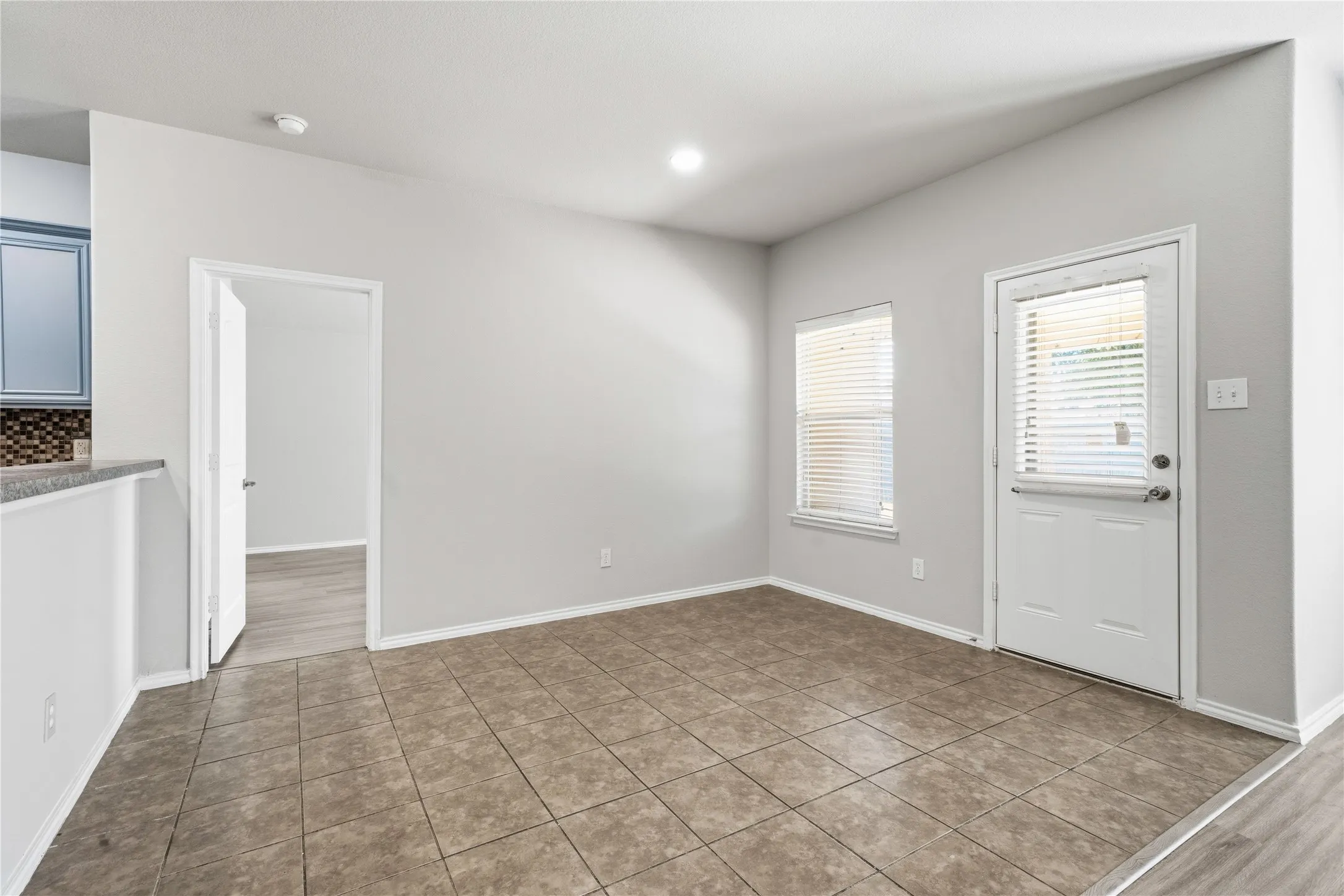 Single Family Residence For Rent in Collin County , 144 Meadow Crest Drive, Princeton, Texas 75407, 3 Bedroom, 2 Bathroom, 2 Garage spaces, 1,873 Sqft, built in 2011, mls#21379788, Real Estate Agent in Princeton, Homes For Rent in Collin county, Homes For Rent in Princeton, Realtor in Princeton Texas, Real Estate Brokerage Independent Realty Texas, Luminita Cordes Realtor