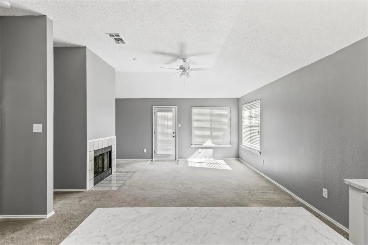 Single Family Residence For Rent in Tarrant County , 9061 Blue Ridge Trail, Fort Worth, Texas 76118, 3 Bedroom, 2 Bathroom, 2 Garage spaces, 1,780 Sqft, built in 1996, mls#21379789, Real Estate Agent in Fort Worth, Homes For Rent in Tarrant county, Homes For Rent in Fort Worth, Realtor in Fort Worth Texas, Real Estate Brokerage Independent Realty Texas, Luminita Cordes Realtor