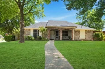 Single Family Residence For Sale in Dallas County , 937 Knollwood Drive, De Soto, Texas 75115, 4 Bedroom, 2 Bathroom, 1 Garage spaces, 1,815 Sqft, built in 1987, mls#21379795, Real Estate Agent in De Soto, Homes For Sale in Dallas county, Homes For Sale in De Soto, Realtor in De Soto Texas, Real Estate Brokerage Independent Realty Texas, Luminita Cordes Realtor