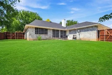 Single Family Residence For Sale in Dallas County , 937 Knollwood Drive, De Soto, Texas 75115, 4 Bedroom, 2 Bathroom, 1 Garage spaces, 1,815 Sqft, built in 1987, mls#21379795, Real Estate Agent in De Soto, Homes For Sale in Dallas county, Homes For Sale in De Soto, Realtor in De Soto Texas, Real Estate Brokerage Independent Realty Texas, Luminita Cordes Realtor