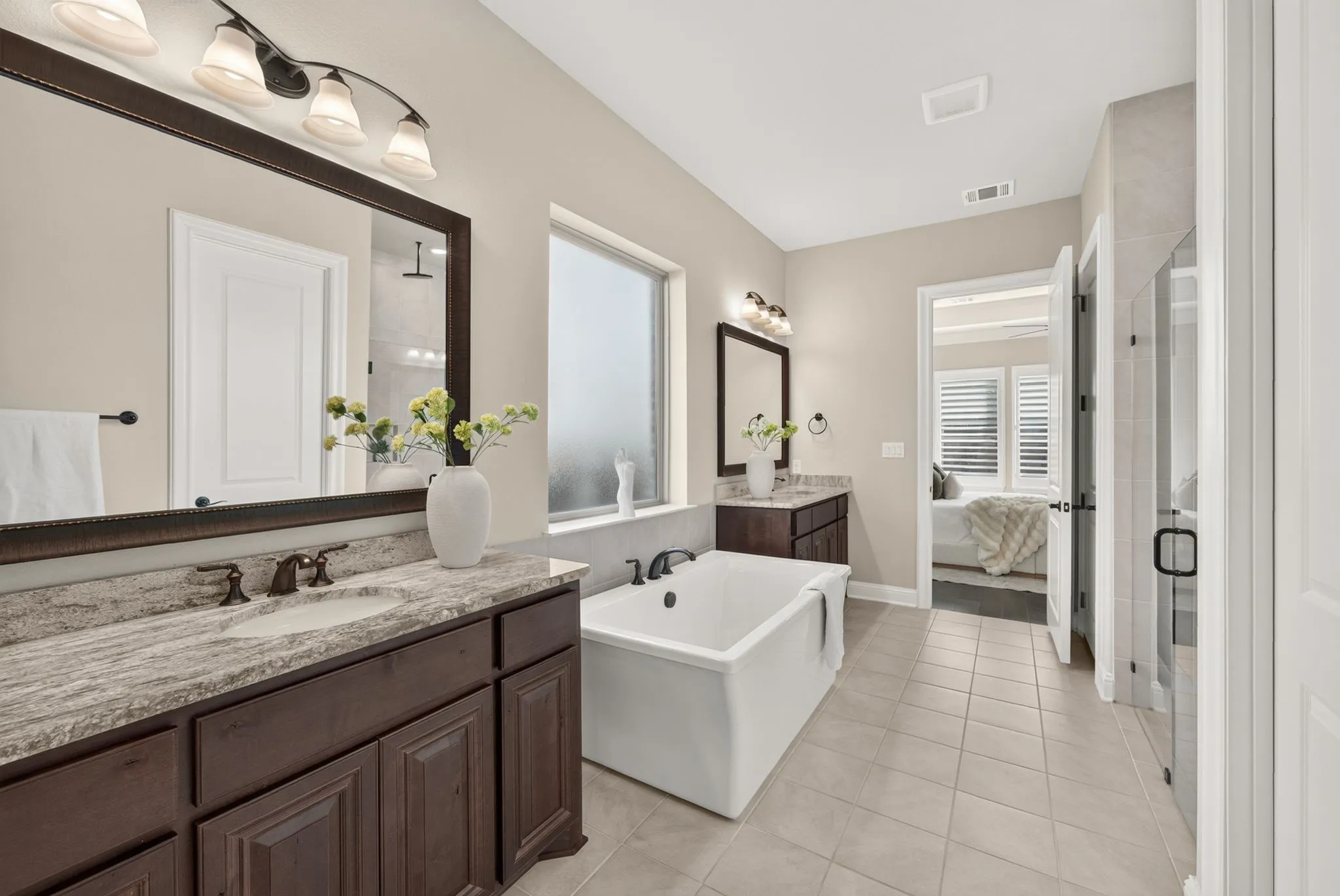Single Family Residence For Sale in Collin County , 6225 Rocca Valle Drive, Mc Kinney, Texas 75071, 4 Bedroom, 5 Bathroom, 3 Garage spaces, 4,149 Sqft, built in 2021, mls#21377957, Real Estate Agent in Mc Kinney, Homes For Sale in Collin county, Homes For Sale in Mc Kinney, Realtor in Mc Kinney Texas, Real Estate Brokerage Independent Realty Texas, Luminita Cordes Realtor